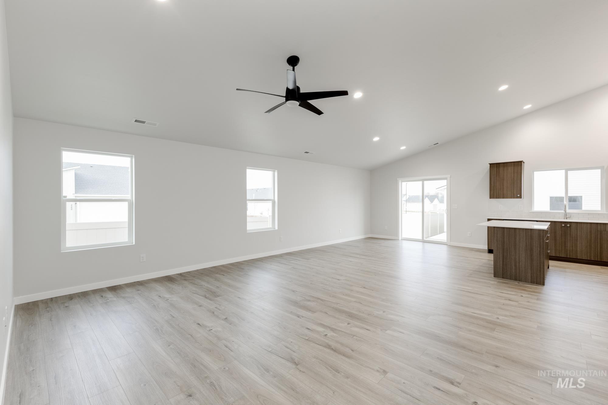 350 N Coltsfoot Ave, Kuna, Idaho 83634, 4 Bedrooms, 2 Bathrooms, Residential For Sale, Price $430,990,MLS 98968384