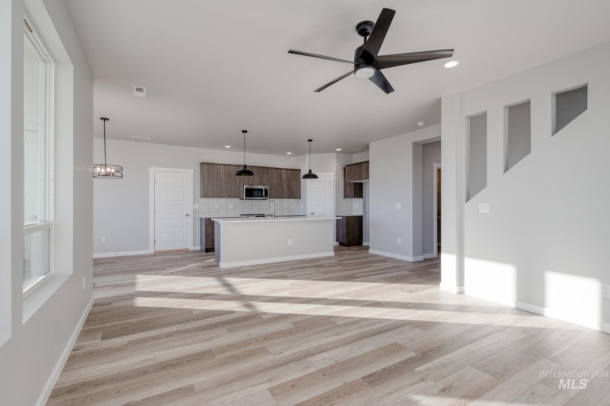 6652 S Warm Lake Ave, Meridian, Idaho 83642, 4 Bedrooms, 2.5 Bathrooms, Residential For Sale, Price $509,990,MLS 98968386