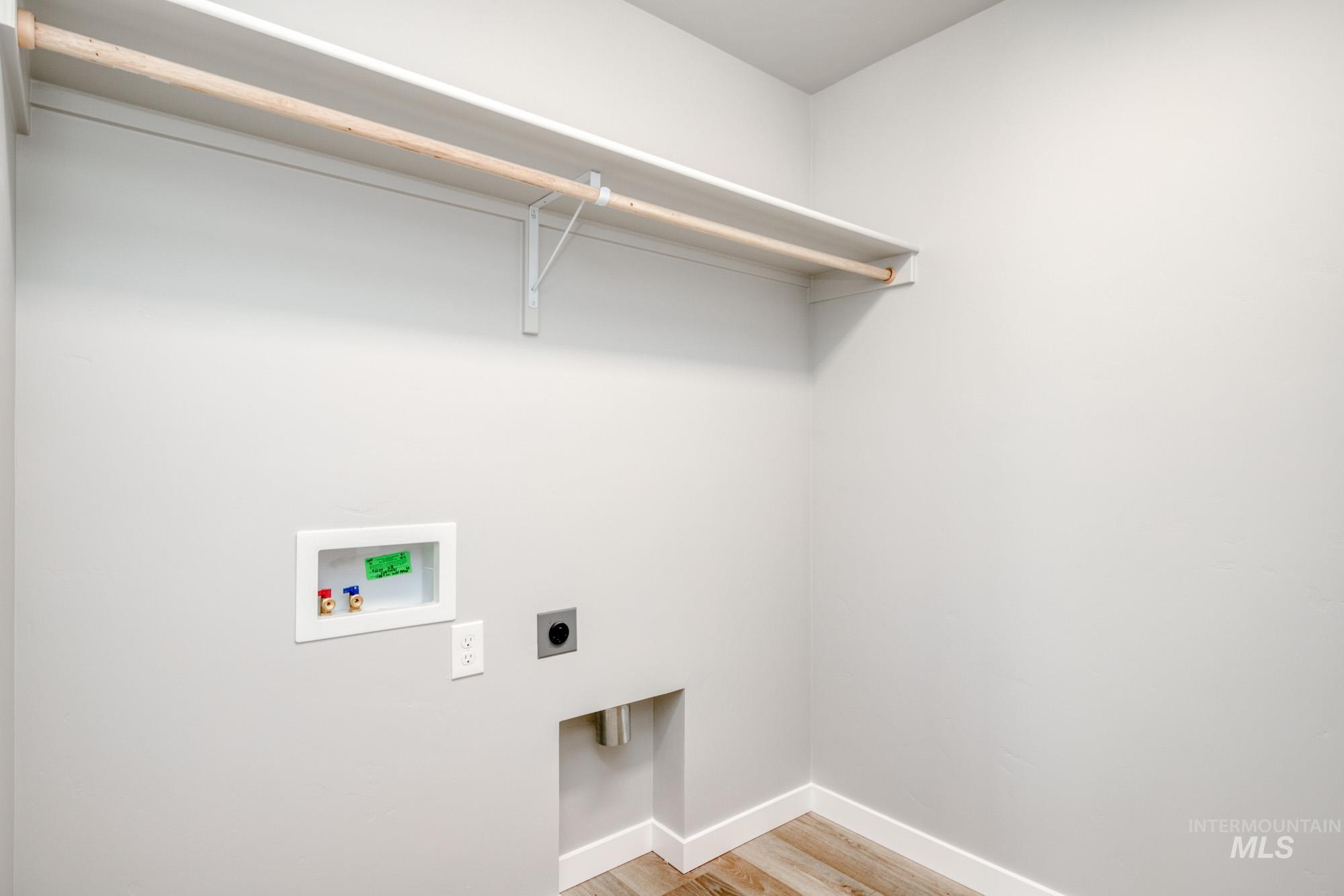 6652 S Warm Lake Ave, Meridian, Idaho 83642, 4 Bedrooms, 2.5 Bathrooms, Residential For Sale, Price $509,990,MLS 98968386