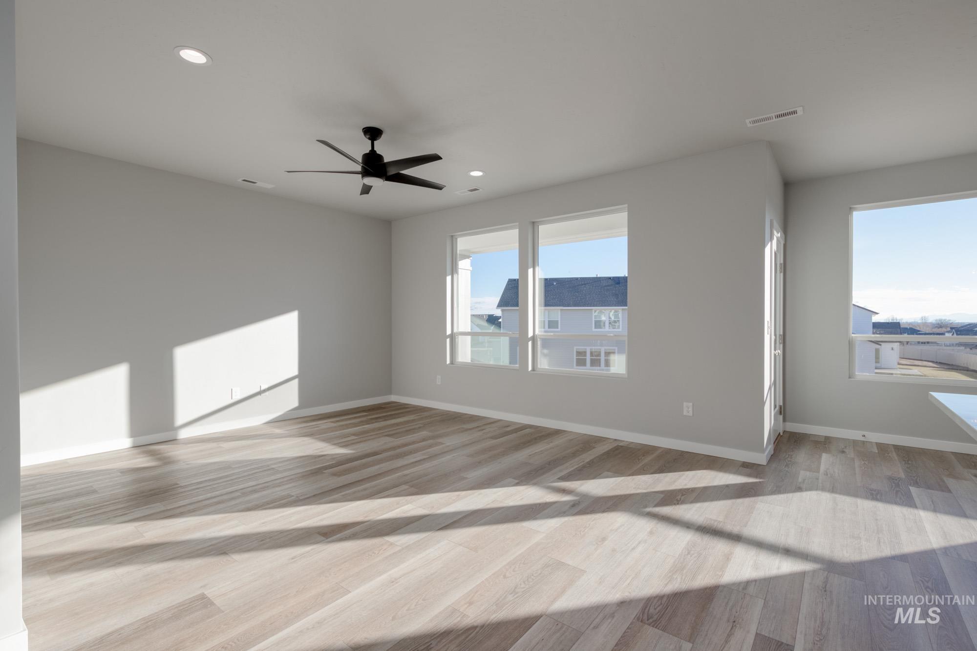 6652 S Warm Lake Ave, Meridian, Idaho 83642, 4 Bedrooms, 2.5 Bathrooms, Residential For Sale, Price $509,990,MLS 98968386