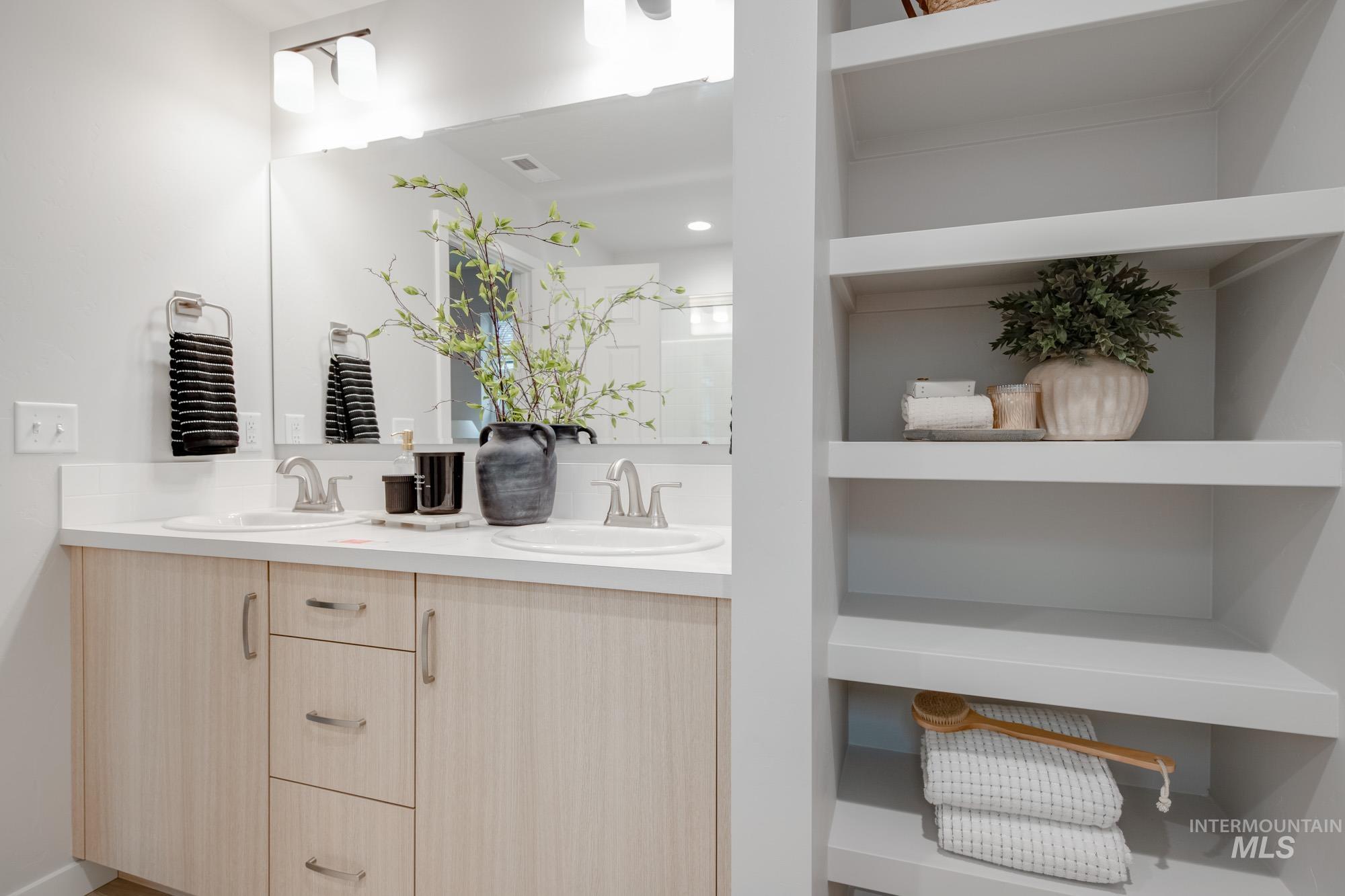 1776 W Unforgettable St, Meridian, Idaho 83642, 4 Bedrooms, 2 Bathrooms, Residential For Sale, Price $450,990, 98968391