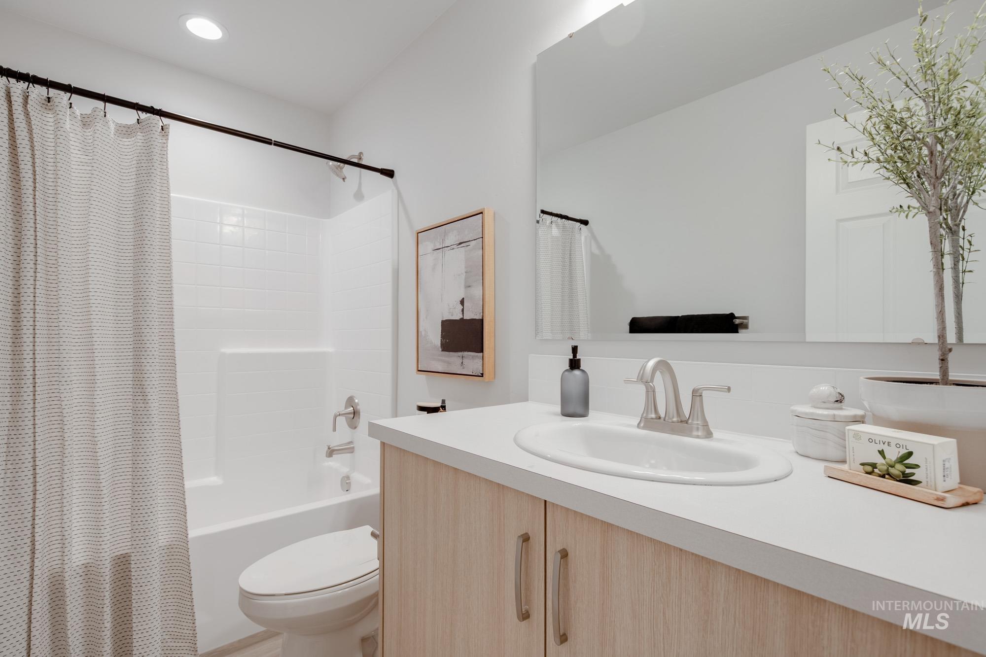 1776 W Unforgettable St, Meridian, Idaho 83642, 4 Bedrooms, 2 Bathrooms, Residential For Sale, Price $450,990, 98968391