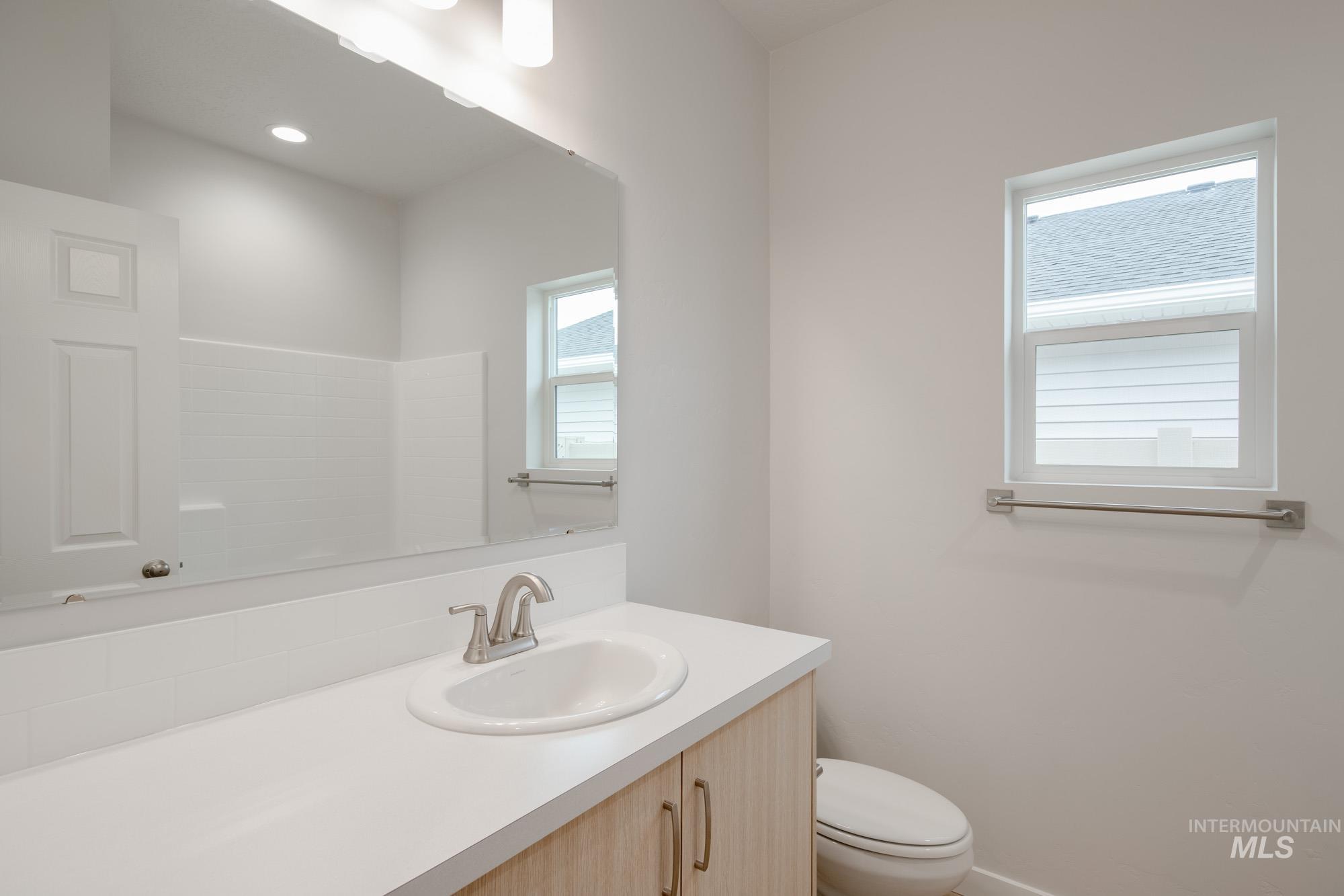 7281 S Bungalow Ave, Meridian, Idaho 83642, 3 Bedrooms, 2 Bathrooms, Residential For Sale, Price $446,990,MLS 98968395