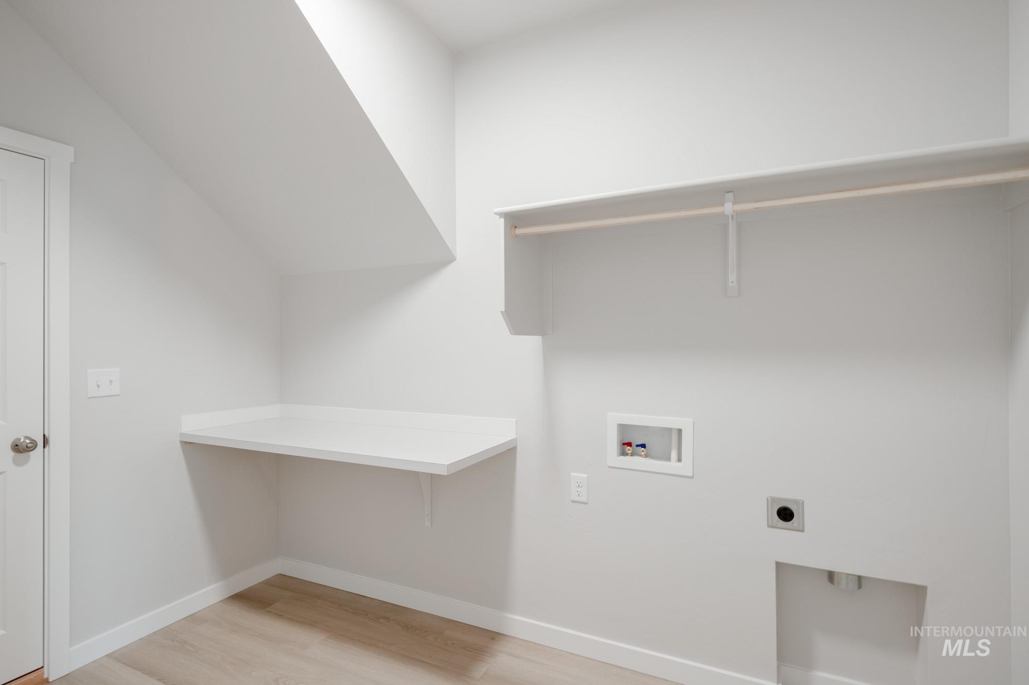 7281 S Bungalow Ave, Meridian, Idaho 83642, 3 Bedrooms, 2 Bathrooms, Residential For Sale, Price $446,990, 98968395