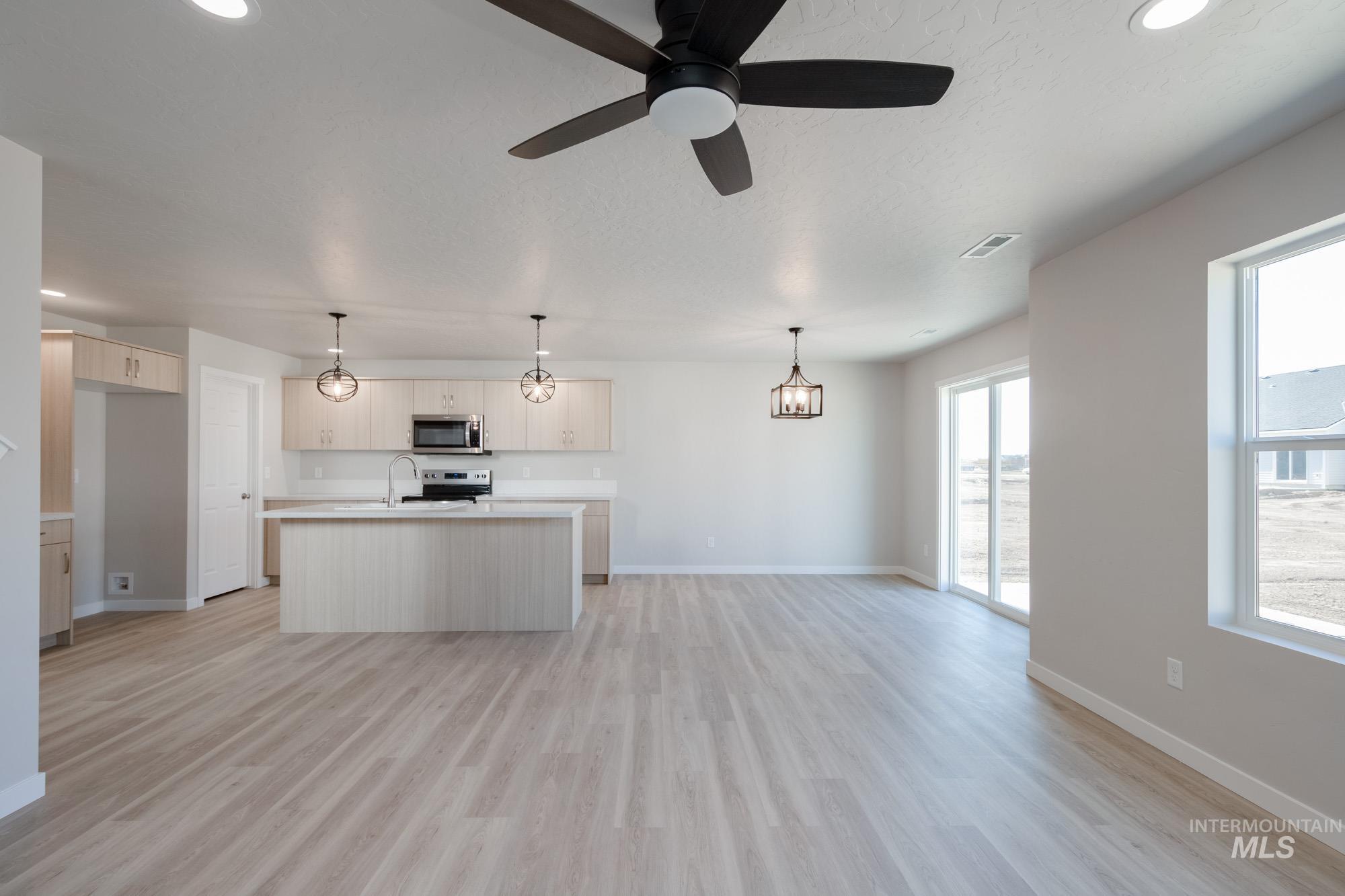 7313 S Menzingers Ave, Meridian, Idaho 83642, 3 Bedrooms, 2.5 Bathrooms, Residential For Sale, Price $469,990,MLS 98968397