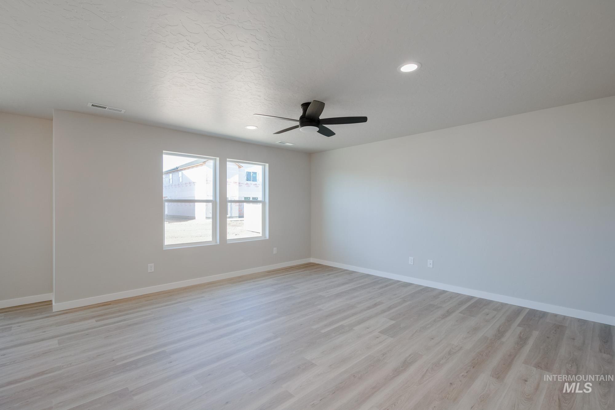 7313 S Menzingers Ave, Meridian, Idaho 83642, 3 Bedrooms, 2.5 Bathrooms, Residential For Sale, Price $469,990,MLS 98968397