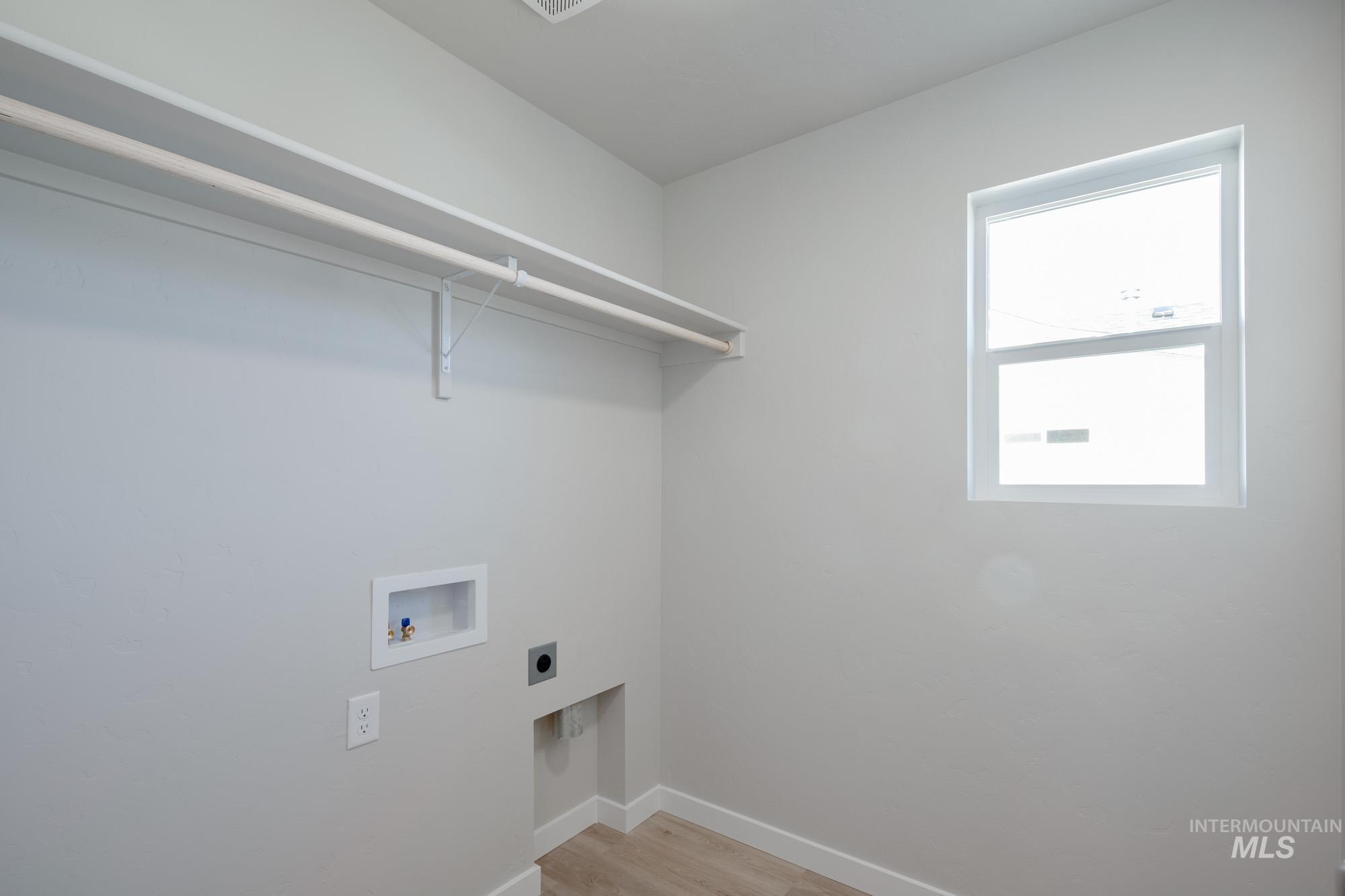 7313 S Menzingers Ave, Meridian, Idaho 83642, 3 Bedrooms, 2.5 Bathrooms, Residential For Sale, Price $469,990,MLS 98968397