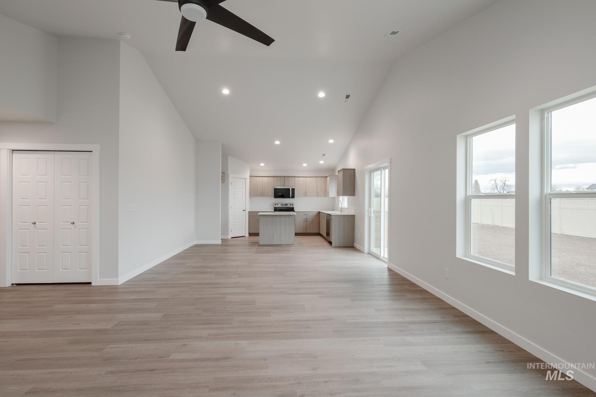 16645 Sentinel Ave, Caldwell, Idaho 83607, 4 Bedrooms, 2 Bathrooms, Residential For Sale, Price $425,990,MLS 98968401