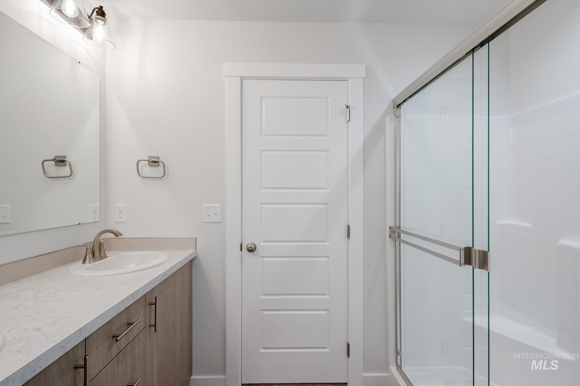 16645 Sentinel Ave, Caldwell, Idaho 83607, 4 Bedrooms, 2 Bathrooms, Residential For Sale, Price $425,990,MLS 98968401