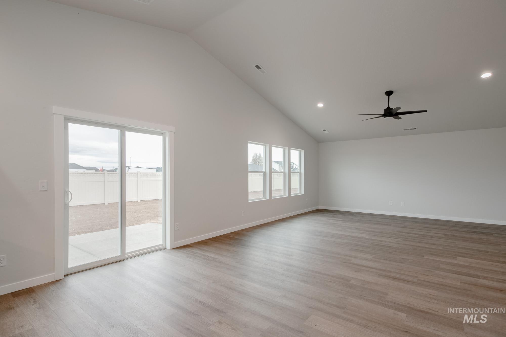 16645 Sentinel Ave, Caldwell, Idaho 83607, 4 Bedrooms, 2 Bathrooms, Residential For Sale, Price $425,990,MLS 98968401