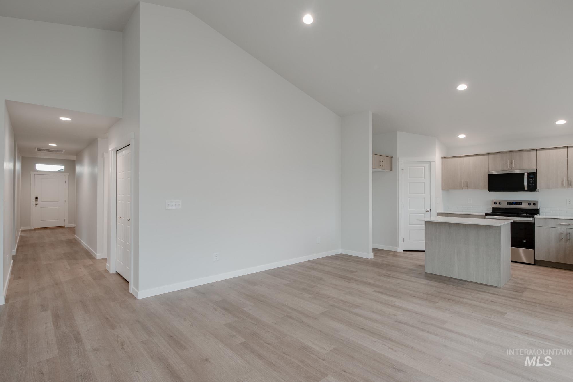 16645 Sentinel Ave, Caldwell, Idaho 83607, 4 Bedrooms, 2 Bathrooms, Residential For Sale, Price $425,990,MLS 98968401