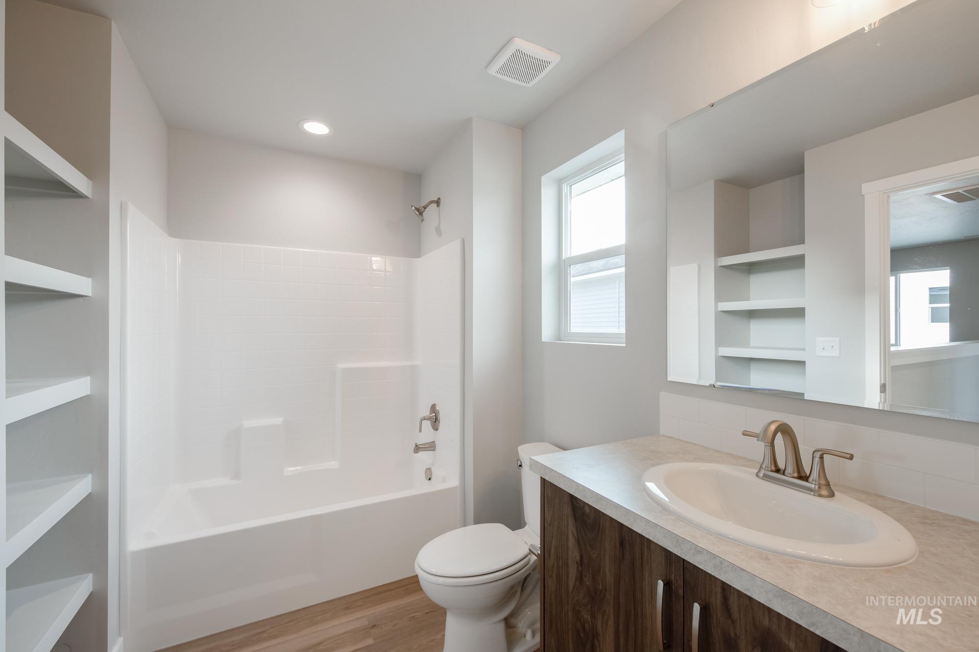 2478 W Fallon Lp, Nampa, Idaho 83651, 3 Bedrooms, 2.5 Bathrooms, Residential For Sale, Price $414,990,MLS 98968405