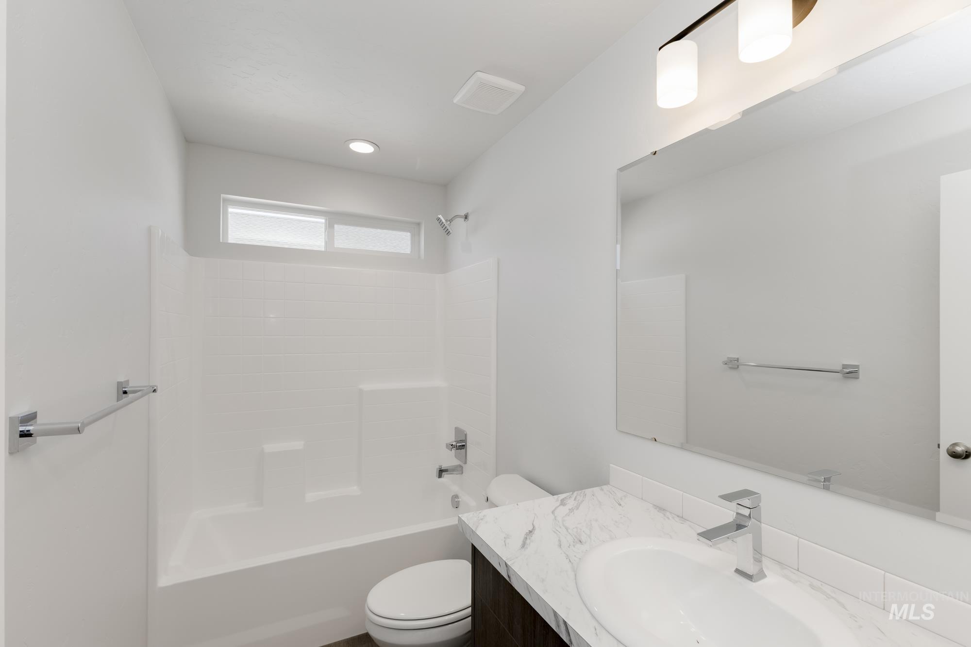 2486 W Fallon Lp, Nampa, Idaho 83651, 3 Bedrooms, 2.5 Bathrooms, Residential For Sale, Price $400,990,MLS 98968406