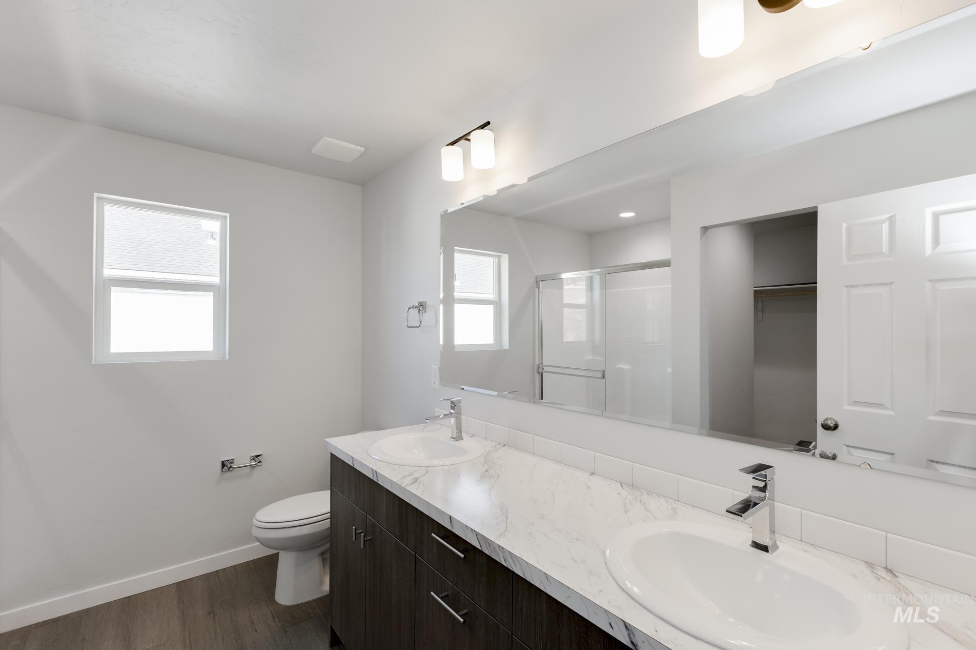 2486 W Fallon Lp, Nampa, Idaho 83651, 3 Bedrooms, 2.5 Bathrooms, Residential For Sale, Price $400,990,MLS 98968406