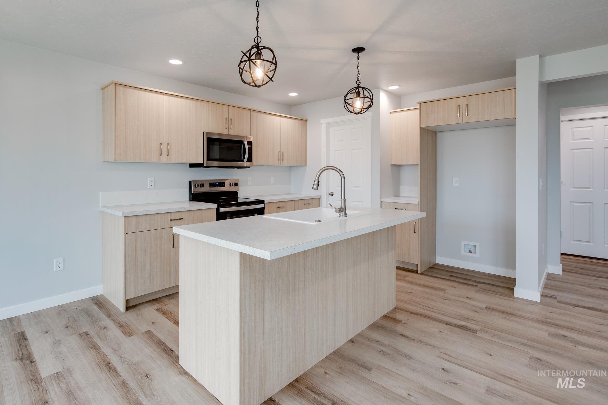 2486 W Fallon Lp, Nampa, Idaho 83651, 3 Bedrooms, 2.5 Bathrooms, Residential For Sale, Price $400,990, 98968406