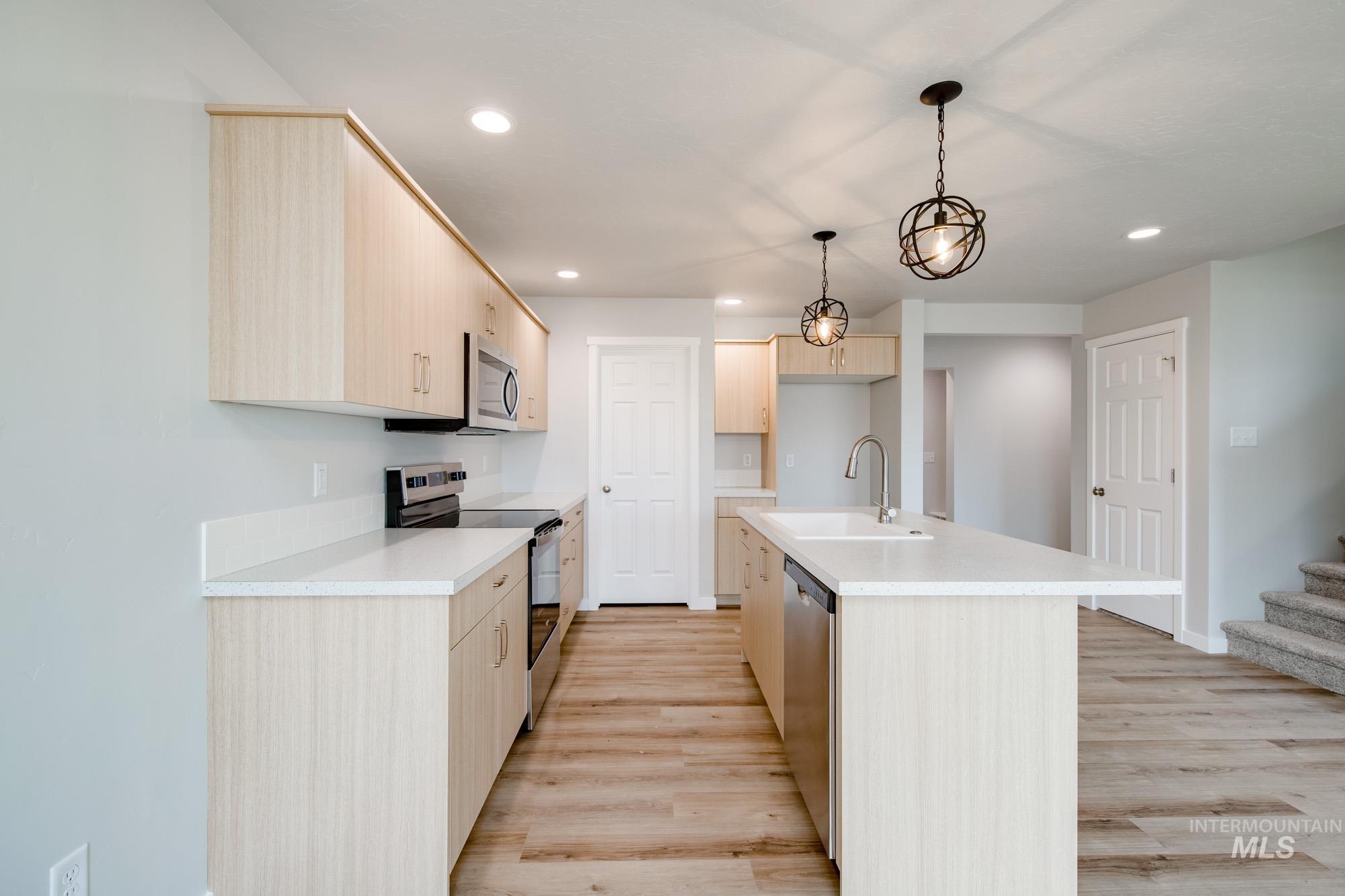 2486 W Fallon Lp, Nampa, Idaho 83651, 3 Bedrooms, 2.5 Bathrooms, Residential For Sale, Price $400,990, 98968406