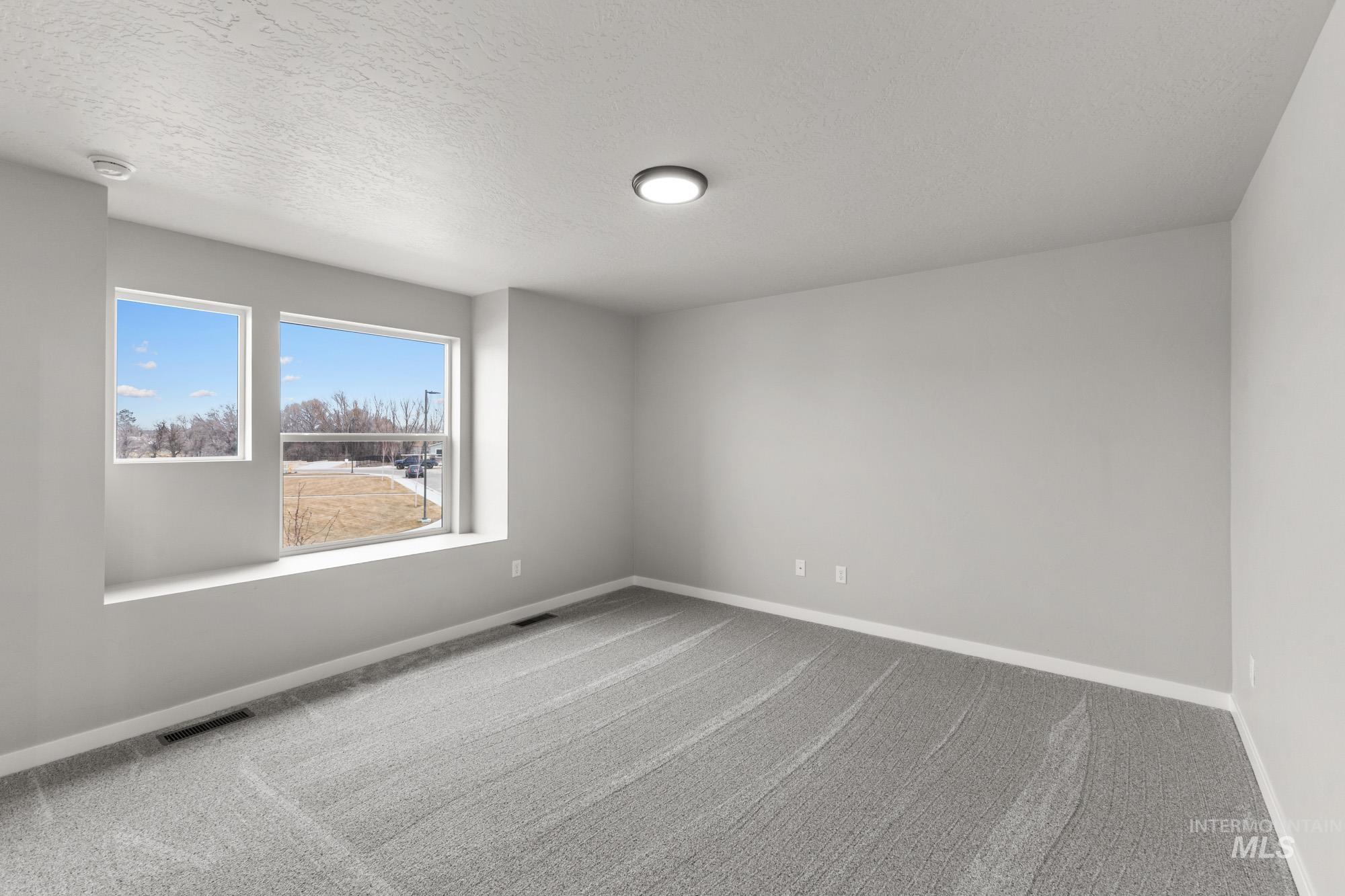 2518 W Fallon Loop, Nampa, Idaho 83651, 3 Bedrooms, 2.5 Bathrooms, Residential For Sale, Price $424,990,MLS 98968407