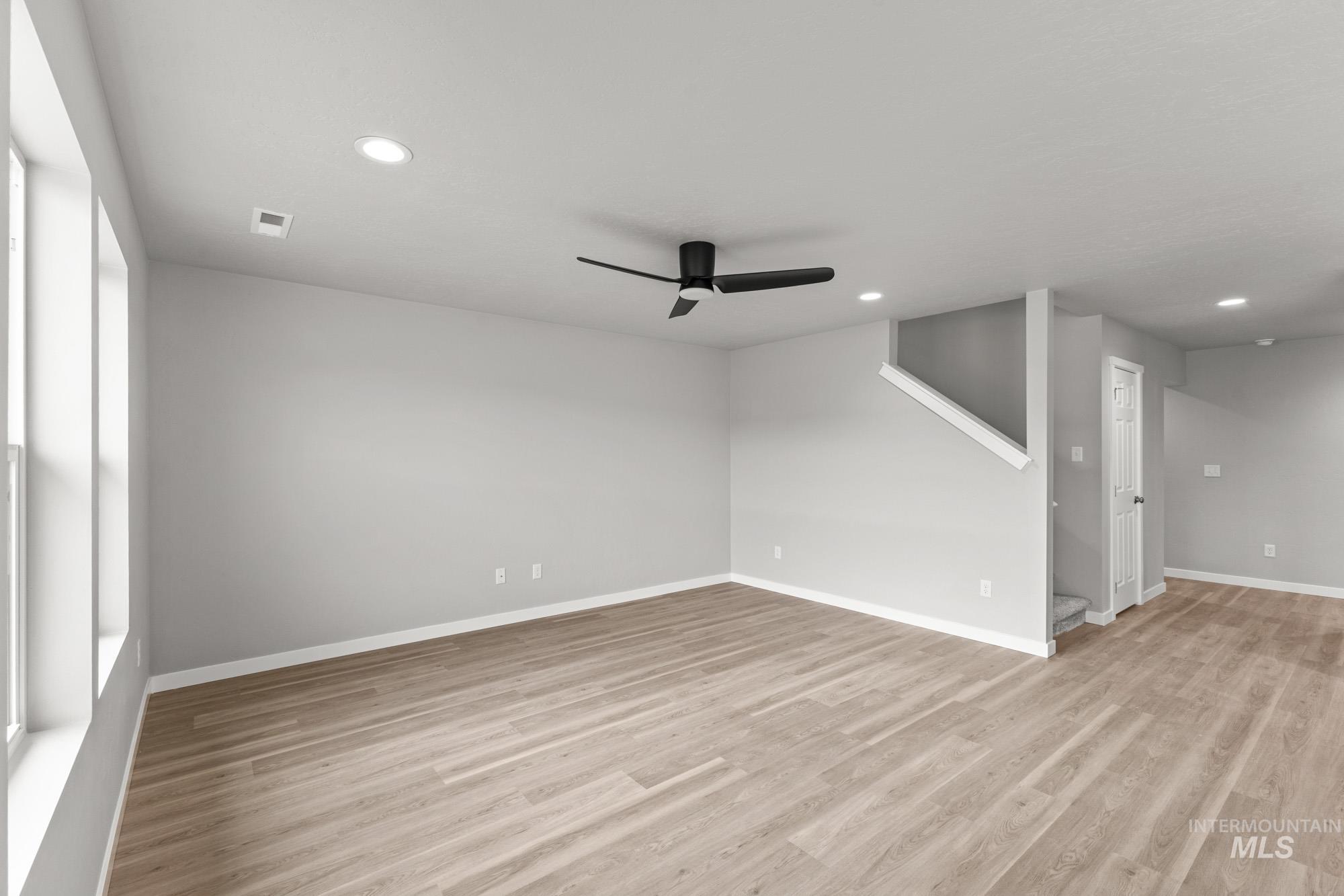 2518 W Fallon Loop, Nampa, Idaho 83651, 3 Bedrooms, 2.5 Bathrooms, Residential For Sale, Price $424,990,MLS 98968407