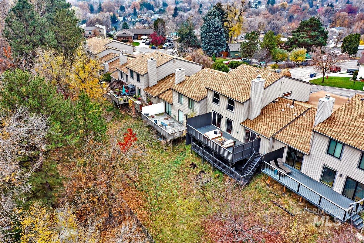 2934 N Mountain Road, Boise, Idaho 83702, 3 Bedrooms, 2.5 Bathrooms, Residential For Sale, Price $674,000,MLS 98968408