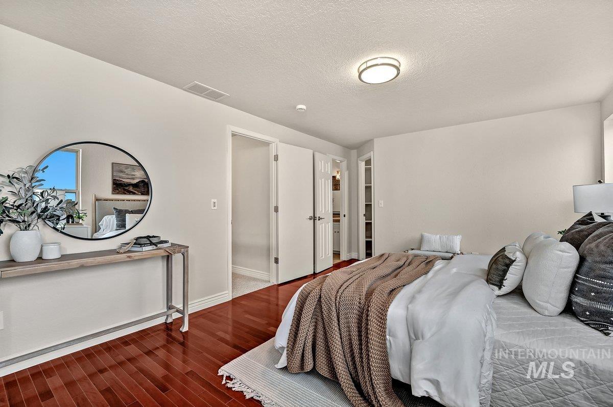 2934 N Mountain Road, Boise, Idaho 83702, 3 Bedrooms, 2.5 Bathrooms, Residential For Sale, Price $674,000,MLS 98968408