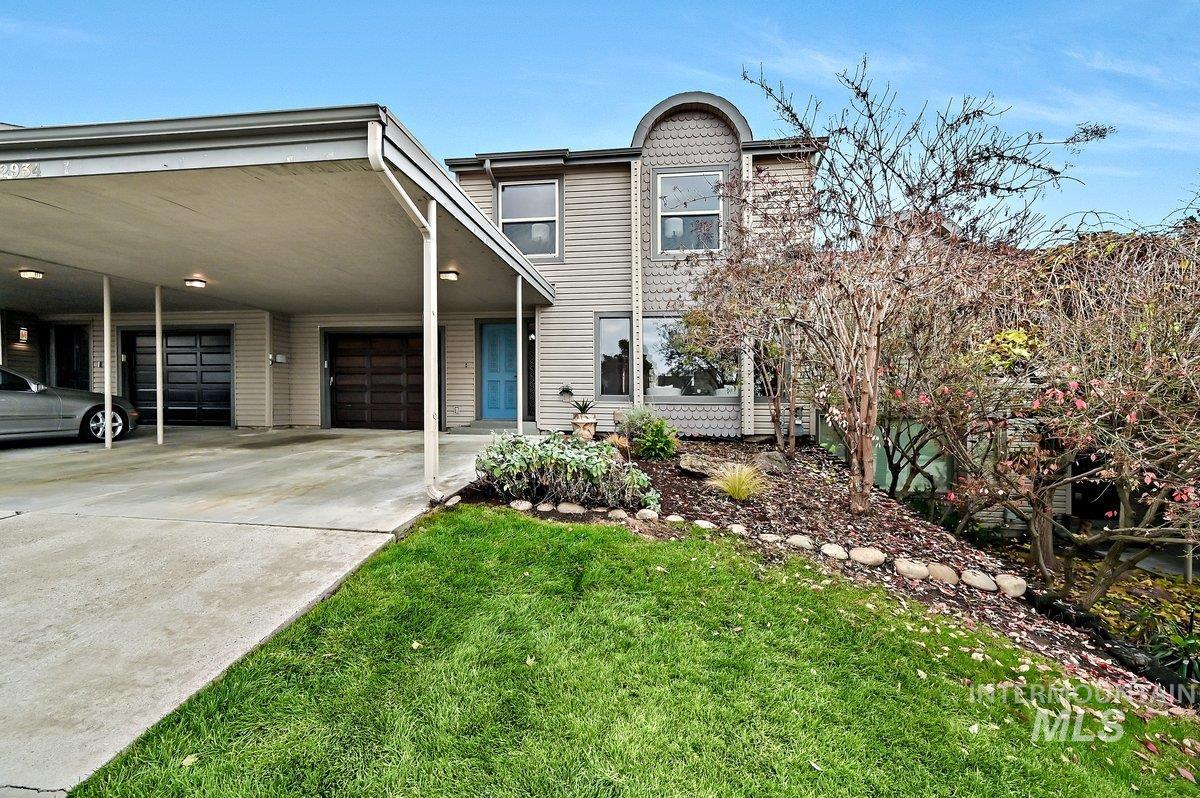 2934 N Mountain Road, Boise, Idaho 83702, 3 Bedrooms, 2.5 Bathrooms, Residential For Sale, Price $674,000,MLS 98968408