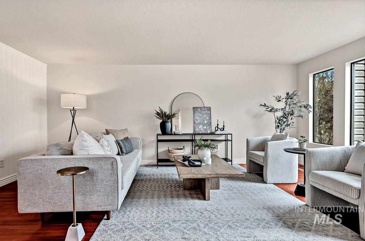 2934 N Mountain Road, Boise, Idaho 83702, 3 Bedrooms, 2.5 Bathrooms, Residential For Sale, Price $674,000,MLS 98968408