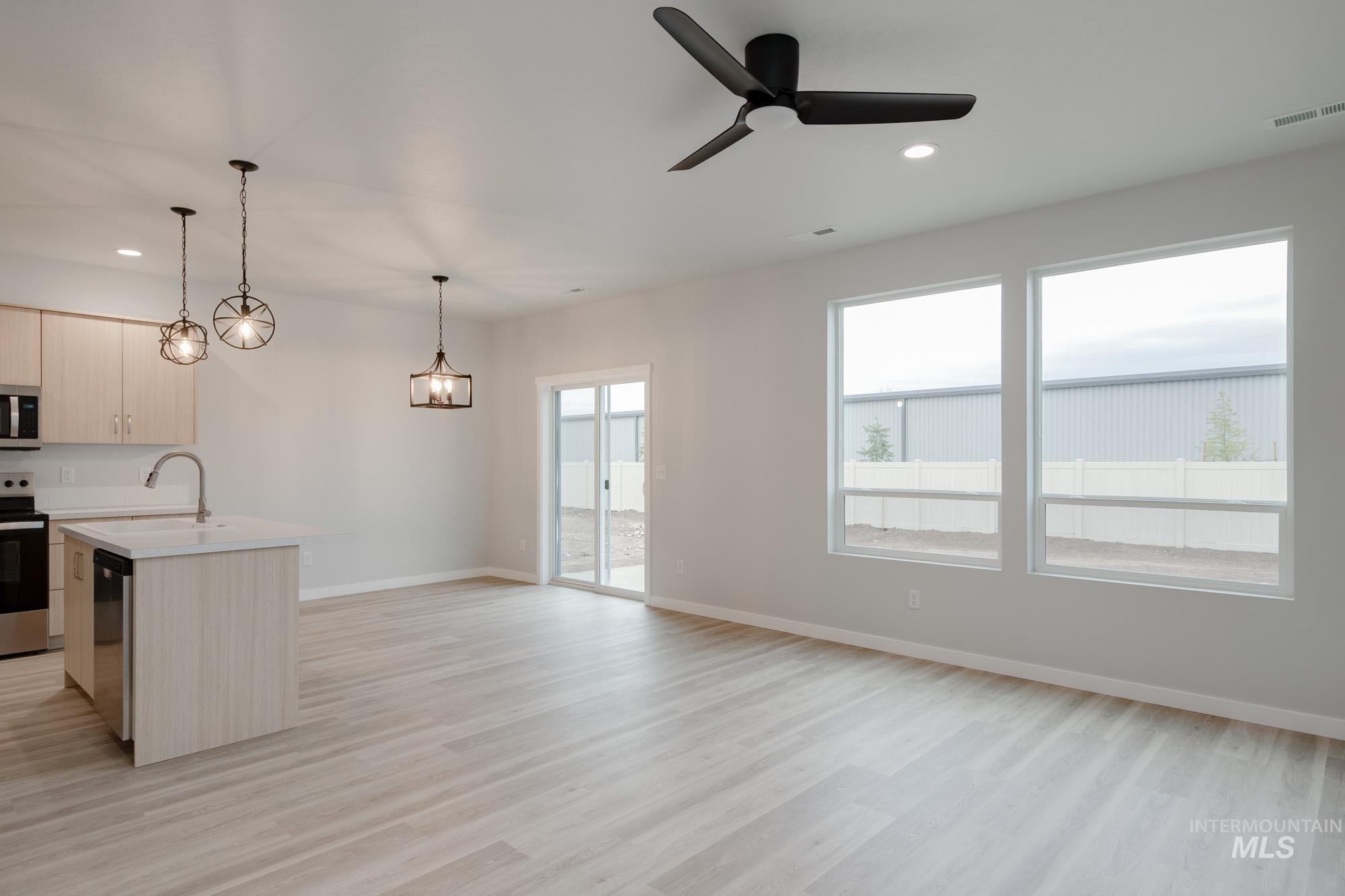 2526 W Fallon Loop, Nampa, Idaho 83651, 3 Bedrooms, 2.5 Bathrooms, Residential For Sale, Price $403,990,MLS 98968409