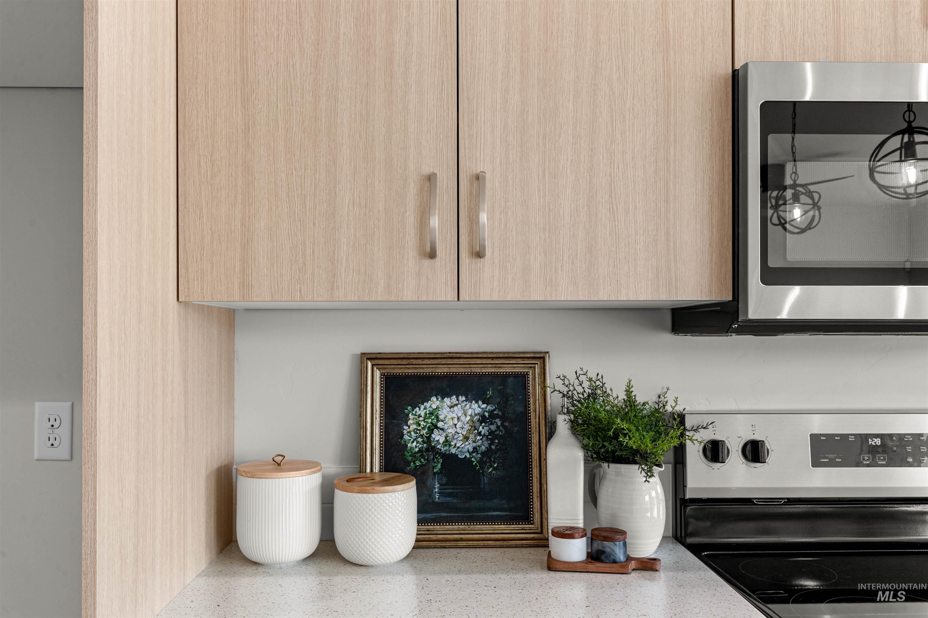 2526 W Fallon Lp, Nampa, Idaho 83651, 3 Bedrooms, 2.5 Bathrooms, Residential For Sale, Price $402,990, 98968409