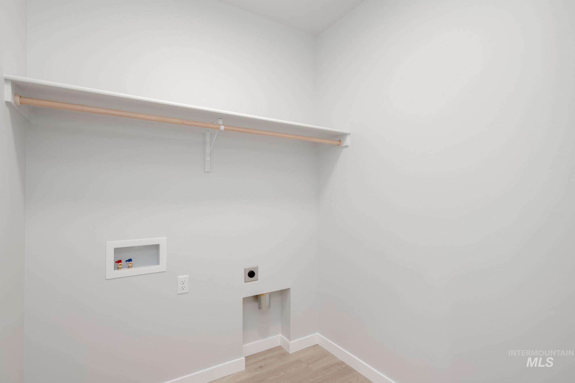 2526 W Fallon Loop, Nampa, Idaho 83651, 3 Bedrooms, 2.5 Bathrooms, Residential For Sale, Price $403,990,MLS 98968409