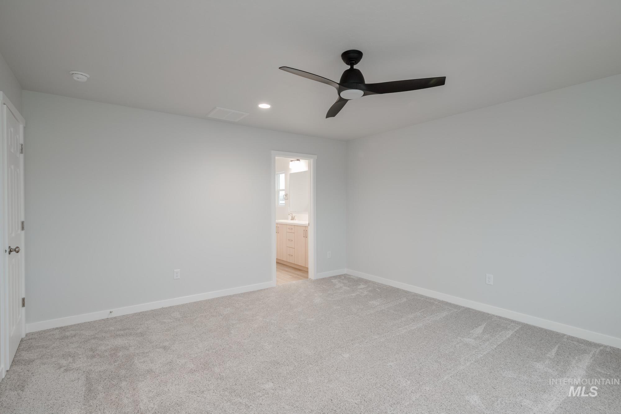 2526 W Fallon Loop, Nampa, Idaho 83651, 3 Bedrooms, 2.5 Bathrooms, Residential For Sale, Price $403,990,MLS 98968409