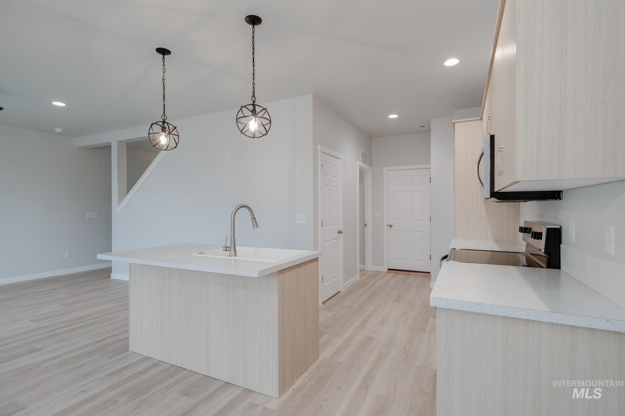 2526 W Fallon Loop, Nampa, Idaho 83651, 3 Bedrooms, 2.5 Bathrooms, Residential For Sale, Price $403,990,MLS 98968409