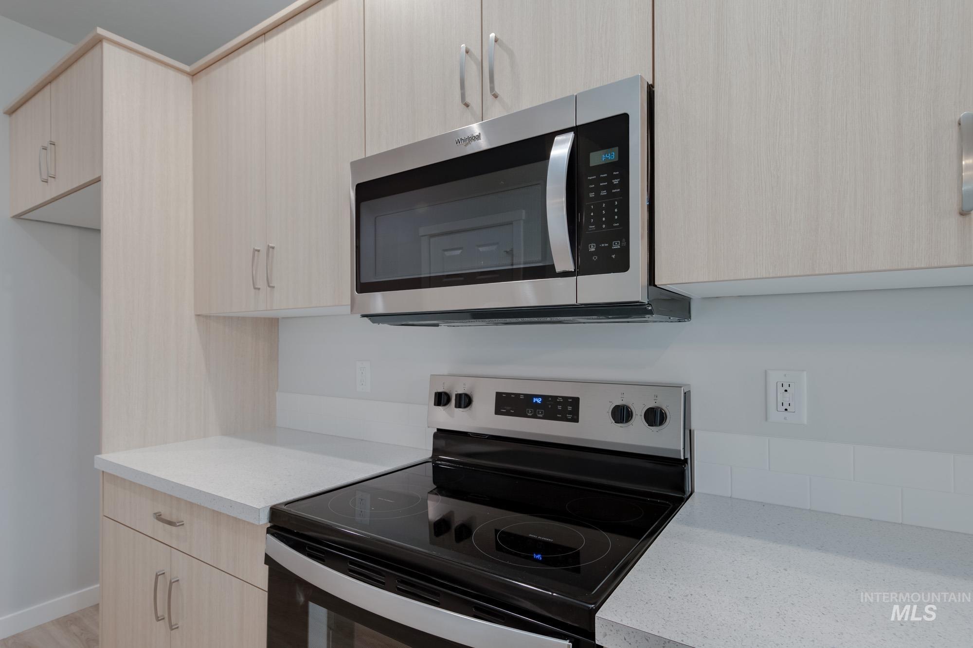 2526 W Fallon Loop, Nampa, Idaho 83651, 3 Bedrooms, 2.5 Bathrooms, Residential For Sale, Price $403,990,MLS 98968409