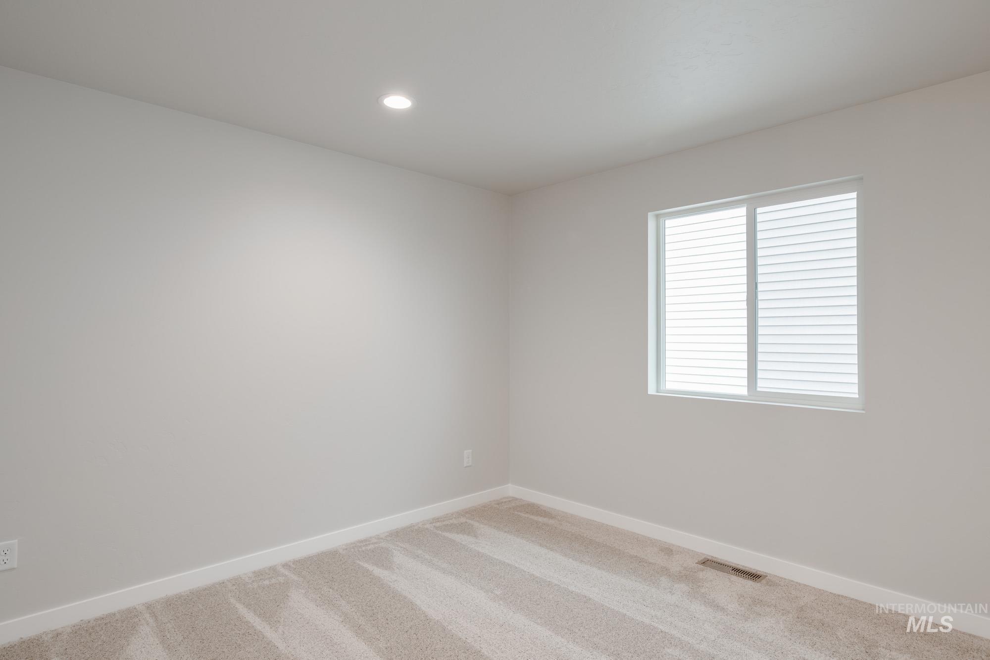 2534 W Fallon Lp, Nampa, Idaho 83651, 3 Bedrooms, 2.5 Bathrooms, Residential For Sale, Price $426,990,MLS 98968411