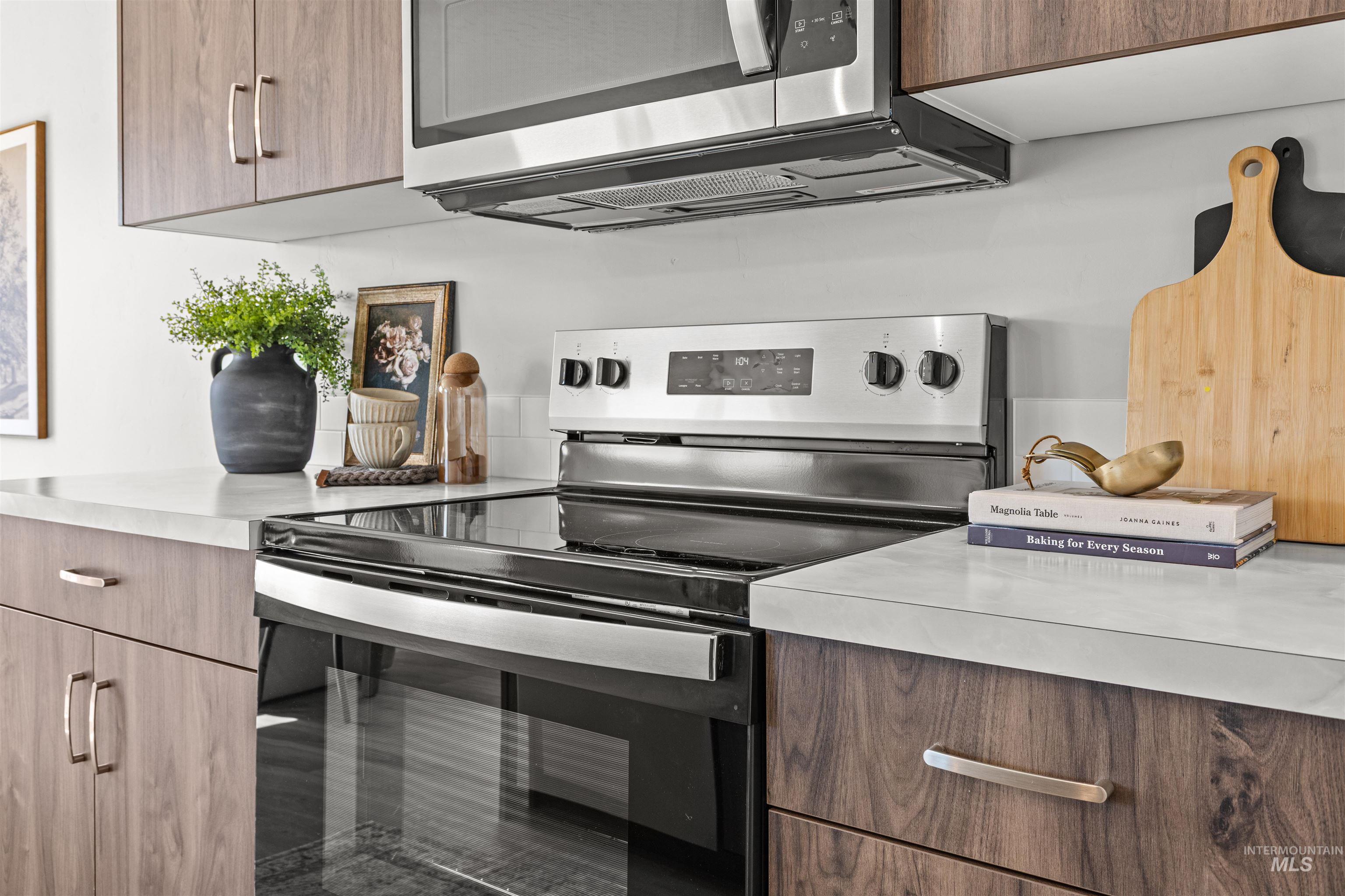 2534 W Fallon Lp, Nampa, Idaho 83651, 3 Bedrooms, 2.5 Bathrooms, Residential For Sale, Price $424,990, 98968411