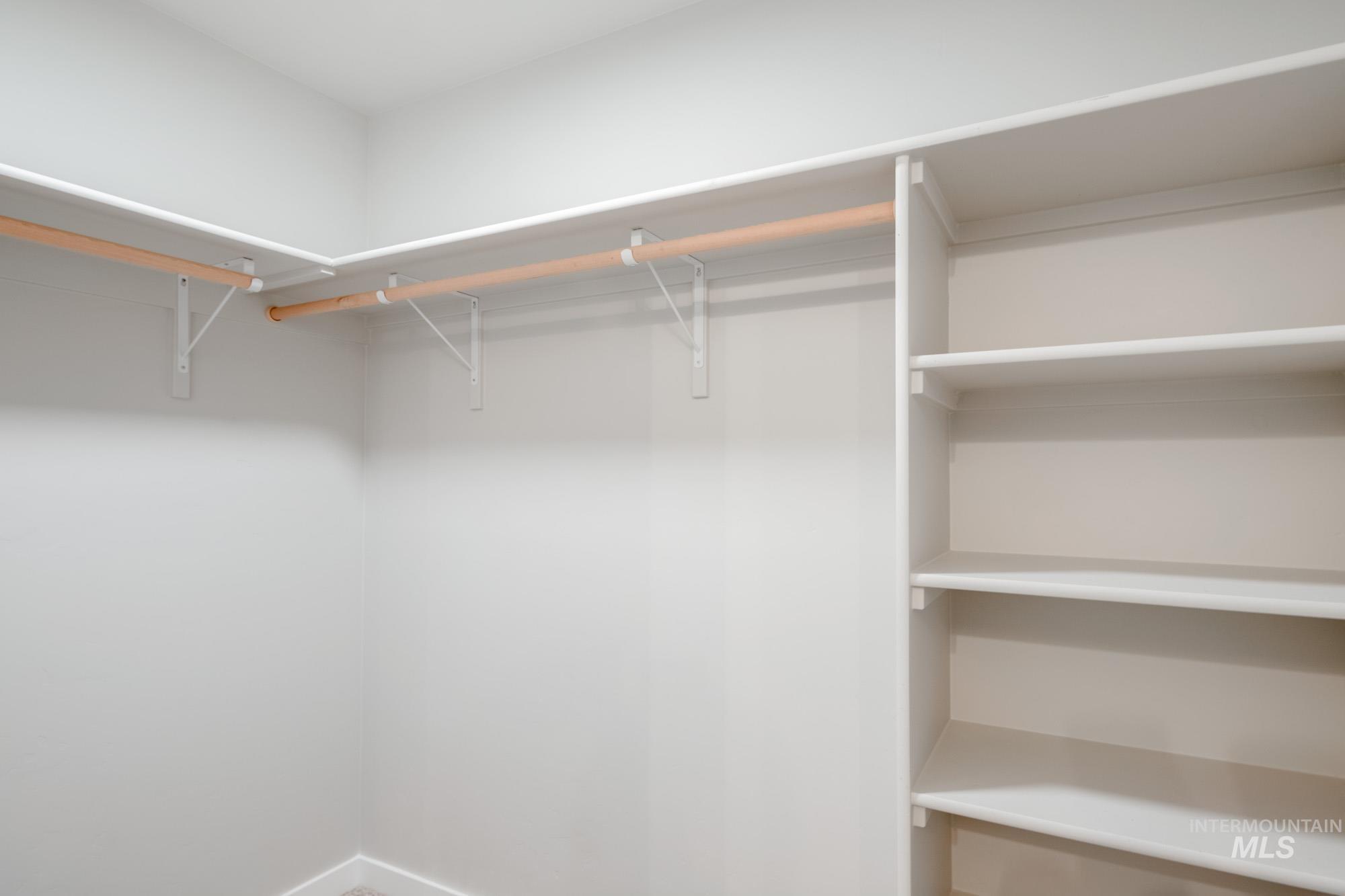 2534 W Fallon Lp, Nampa, Idaho 83651, 3 Bedrooms, 2.5 Bathrooms, Residential For Sale, Price $426,990,MLS 98968411