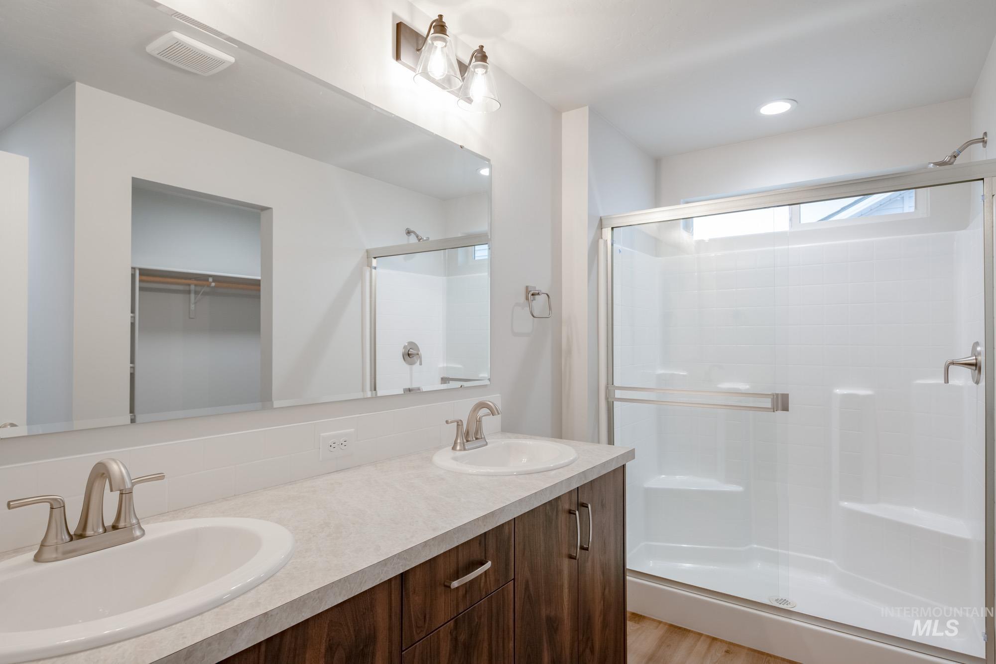 2534 W Fallon Lp, Nampa, Idaho 83651, 3 Bedrooms, 2.5 Bathrooms, Residential For Sale, Price $426,990, 98968411