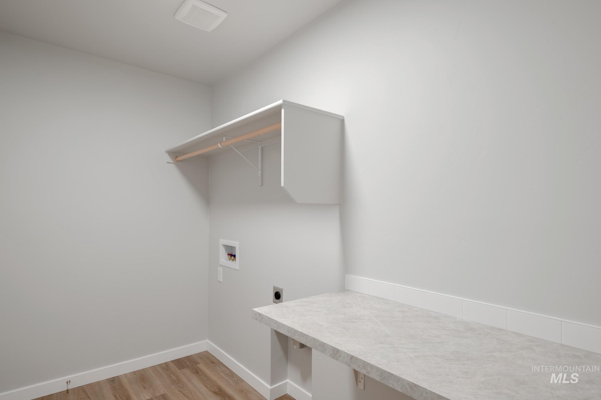 2534 W Fallon Lp, Nampa, Idaho 83651, 3 Bedrooms, 2.5 Bathrooms, Residential For Sale, Price $426,990, 98968411