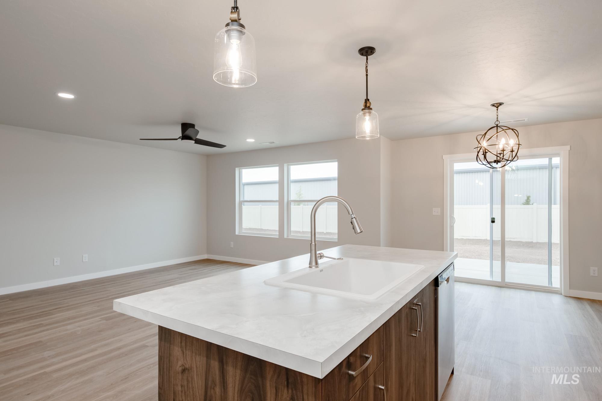 2534 W Fallon Lp, Nampa, Idaho 83651, 3 Bedrooms, 2.5 Bathrooms, Residential For Sale, Price $426,990,MLS 98968411