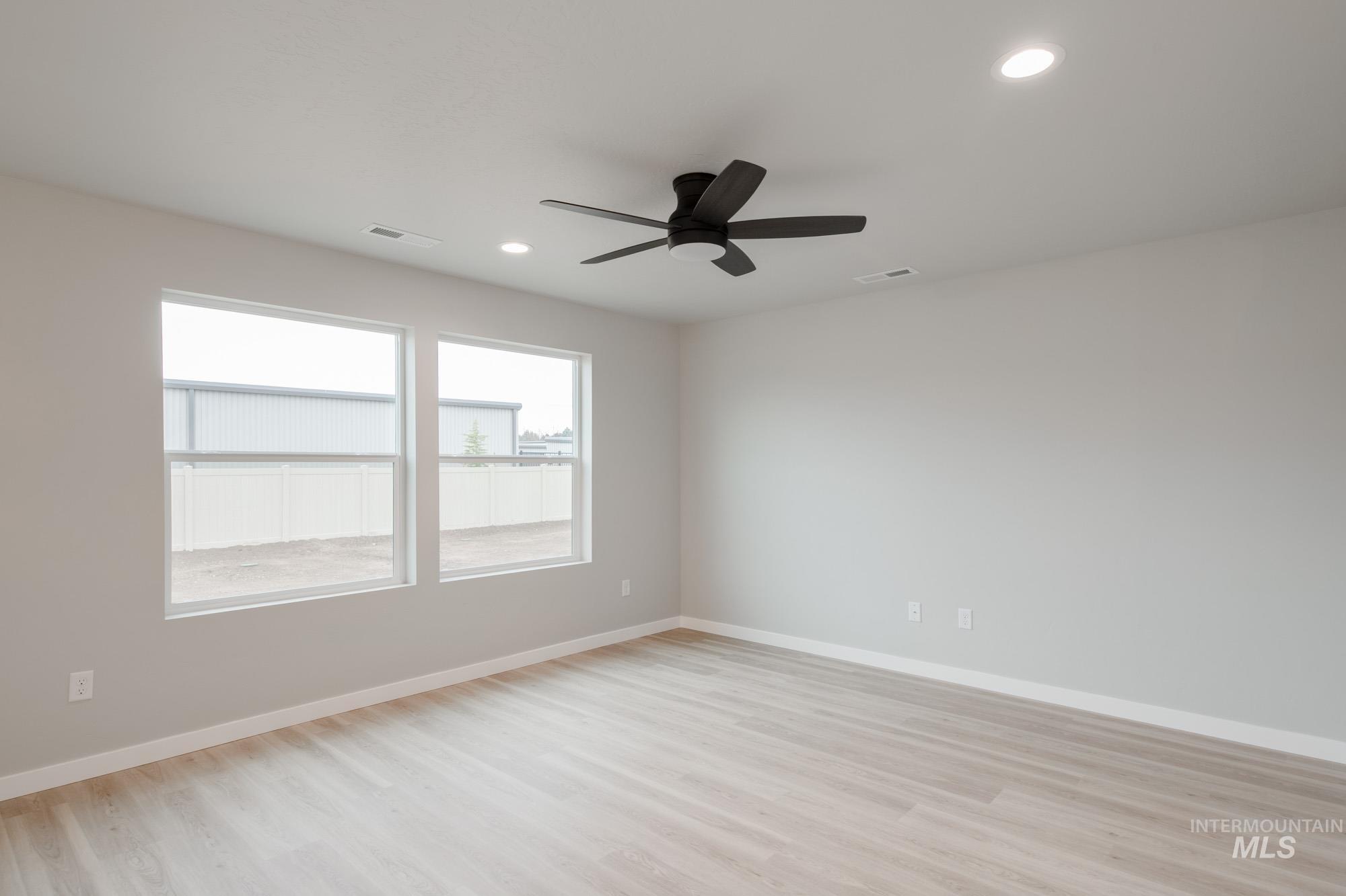 2542 W Fallon Lp, Nampa, Idaho 83651, 3 Bedrooms, 2.5 Bathrooms, Residential For Sale, Price $401,990,MLS 98968412