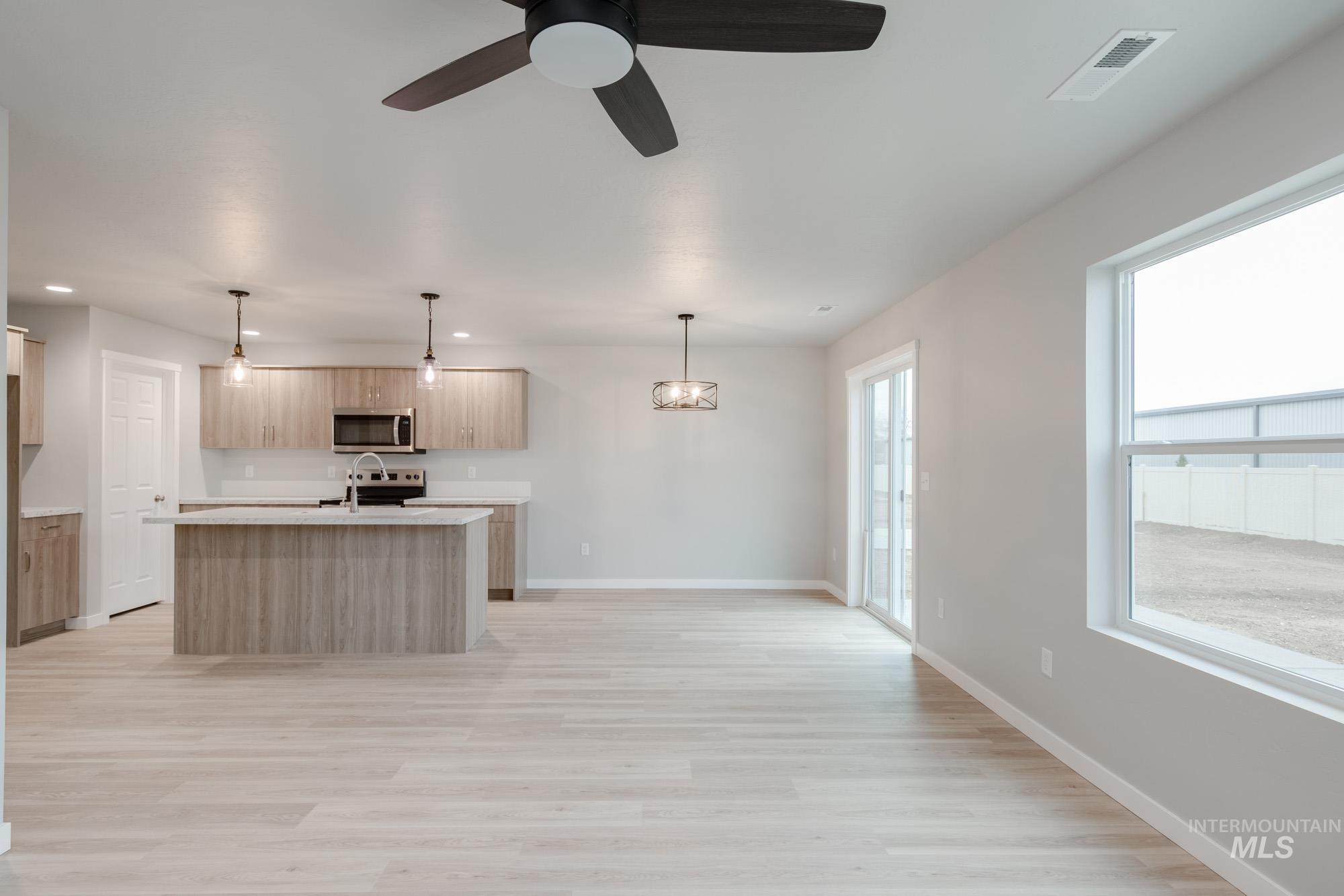 2542 W Fallon Lp, Nampa, Idaho 83651, 3 Bedrooms, 2.5 Bathrooms, Residential For Sale, Price $401,990, 98968412