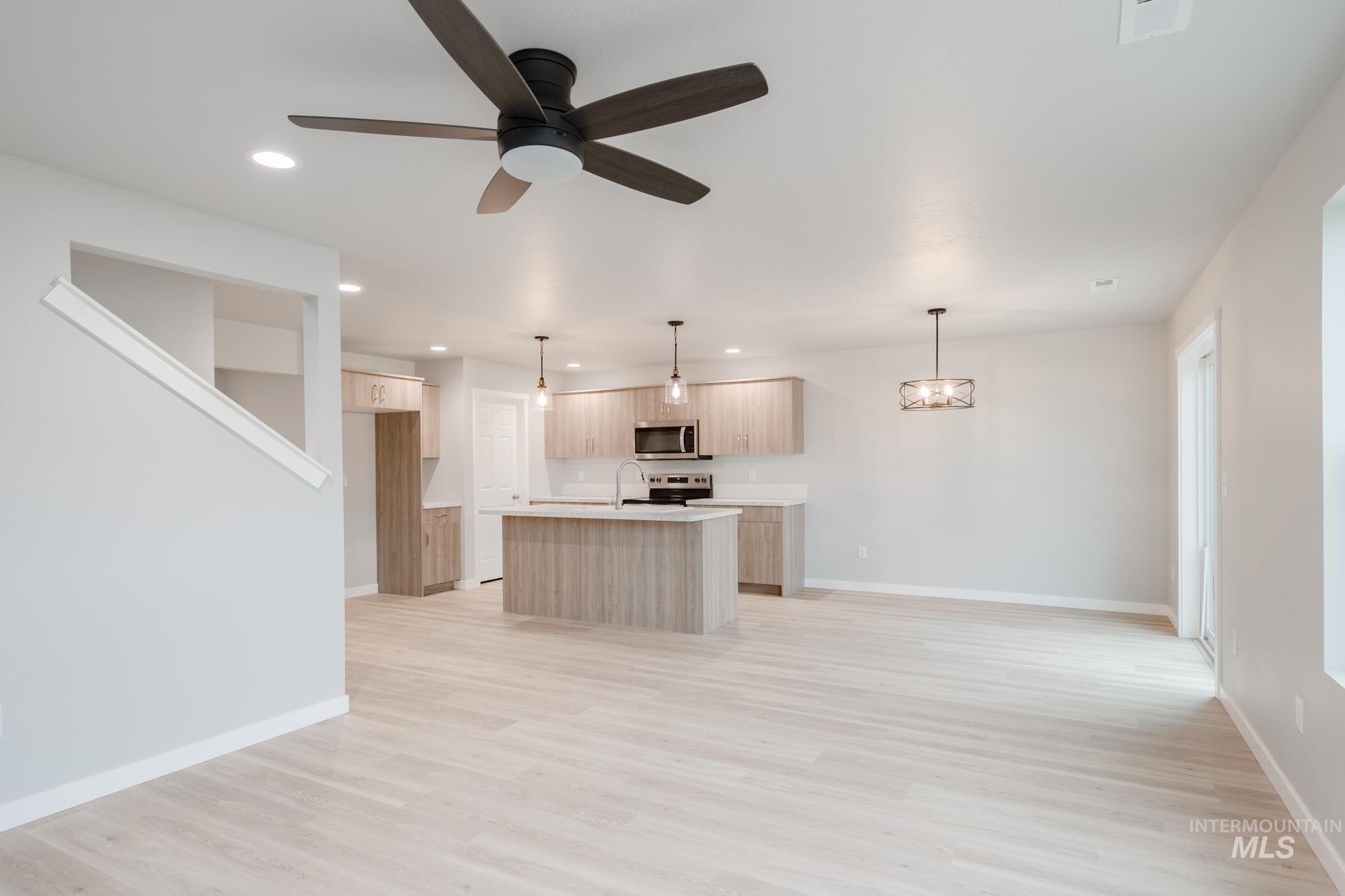 2542 W Fallon Lp, Nampa, Idaho 83651, 3 Bedrooms, 2.5 Bathrooms, Residential For Sale, Price $401,990, 98968412