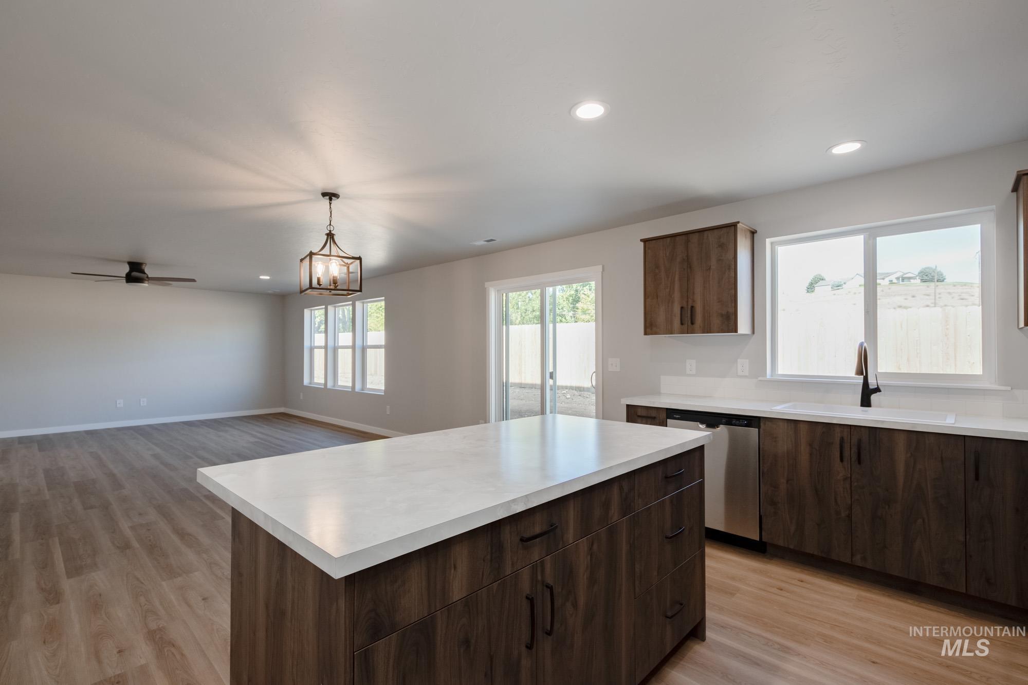 3786 E Jamestown Dr, Nampa, Idaho 83686, 5 Bedrooms, 3 Bathrooms, Residential For Sale, Price $485,990,MLS 98968416