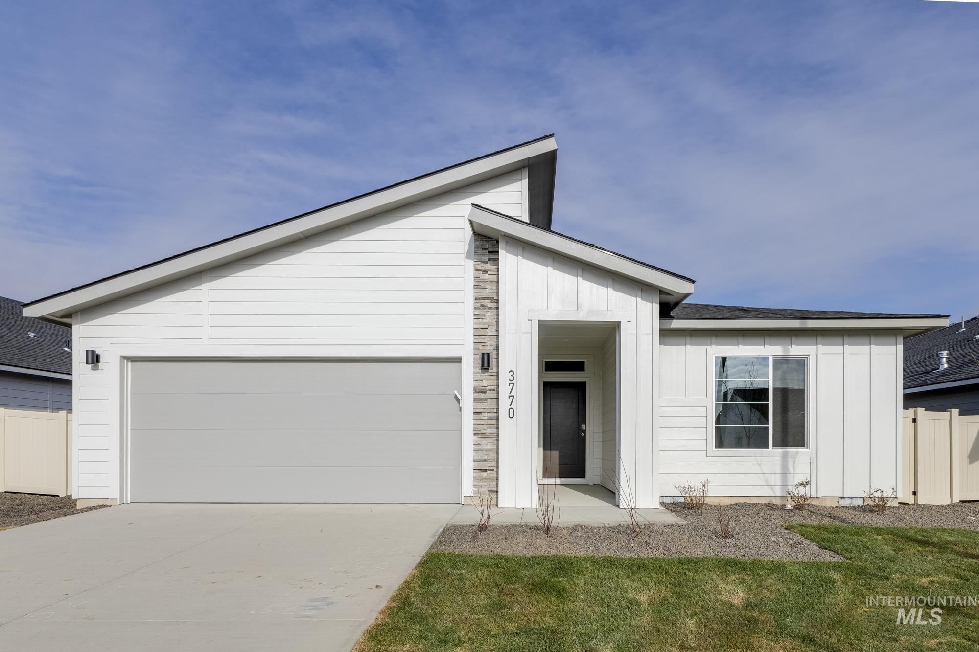 3770 E Syracuse St, Nampa, Idaho 83686, 4 Bedrooms, 2 Bathrooms, Residential For Sale, Price $415,990,MLS 98968417