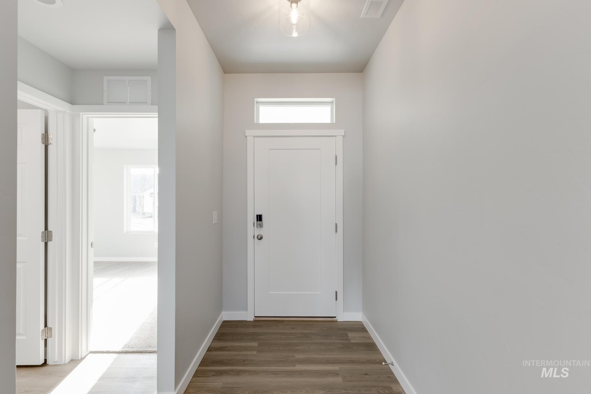 3770 E Syracuse St, Nampa, Idaho 83686, 4 Bedrooms, 2 Bathrooms, Residential For Sale, Price $415,990,MLS 98968417