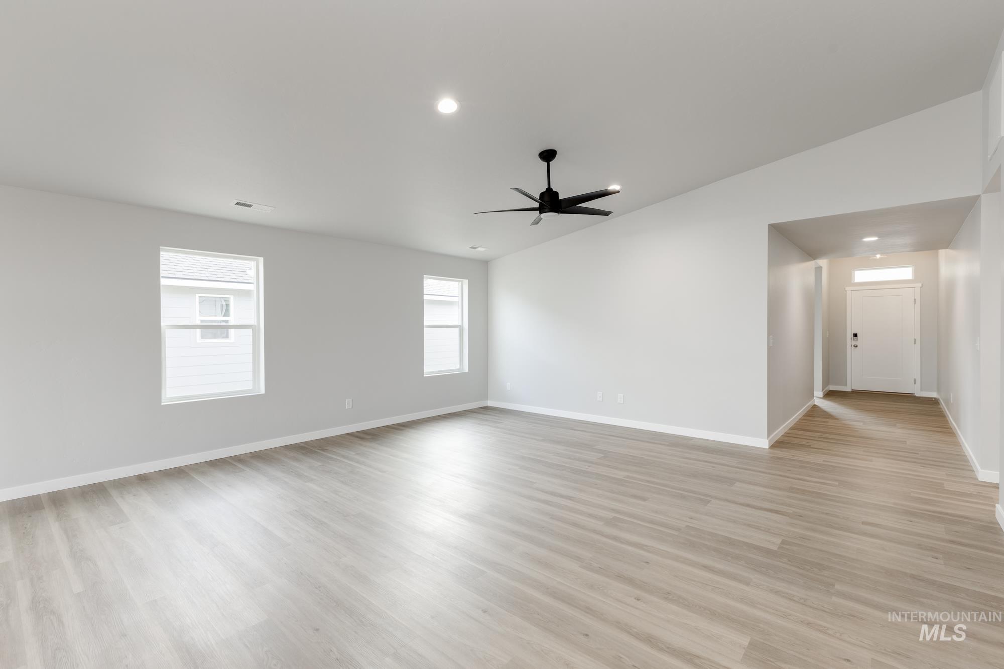 3770 E Syracuse St, Nampa, Idaho 83686, 4 Bedrooms, 2 Bathrooms, Residential For Sale, Price $415,990,MLS 98968417