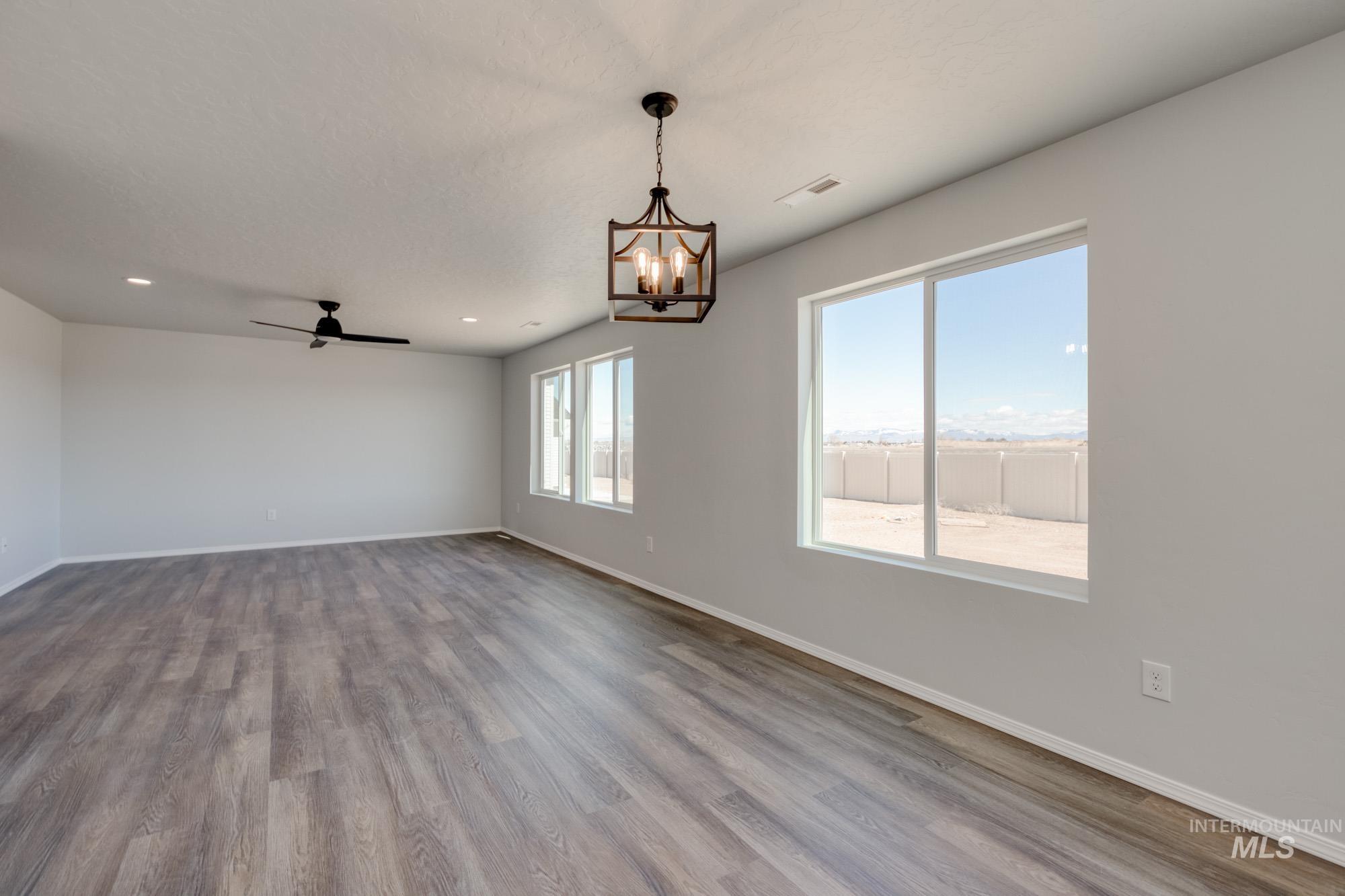 3769 E Jamestown Dr, Nampa, Idaho 83686, 4 Bedrooms, 2.5 Bathrooms, Residential For Sale, Price $429,990,MLS 98968418