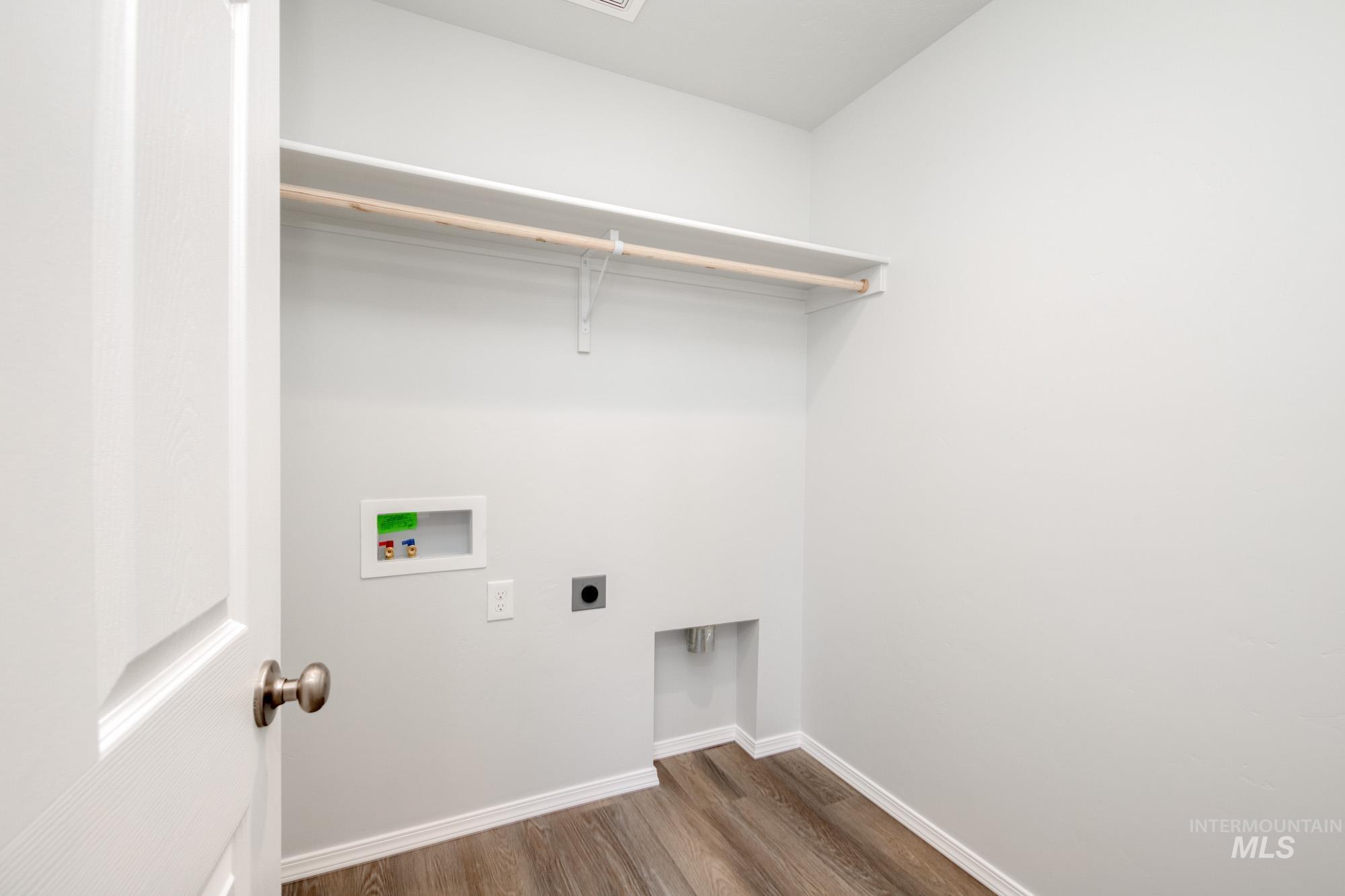 3769 E Jamestown Dr, Nampa, Idaho 83686, 4 Bedrooms, 2.5 Bathrooms, Residential For Sale, Price $429,990,MLS 98968418