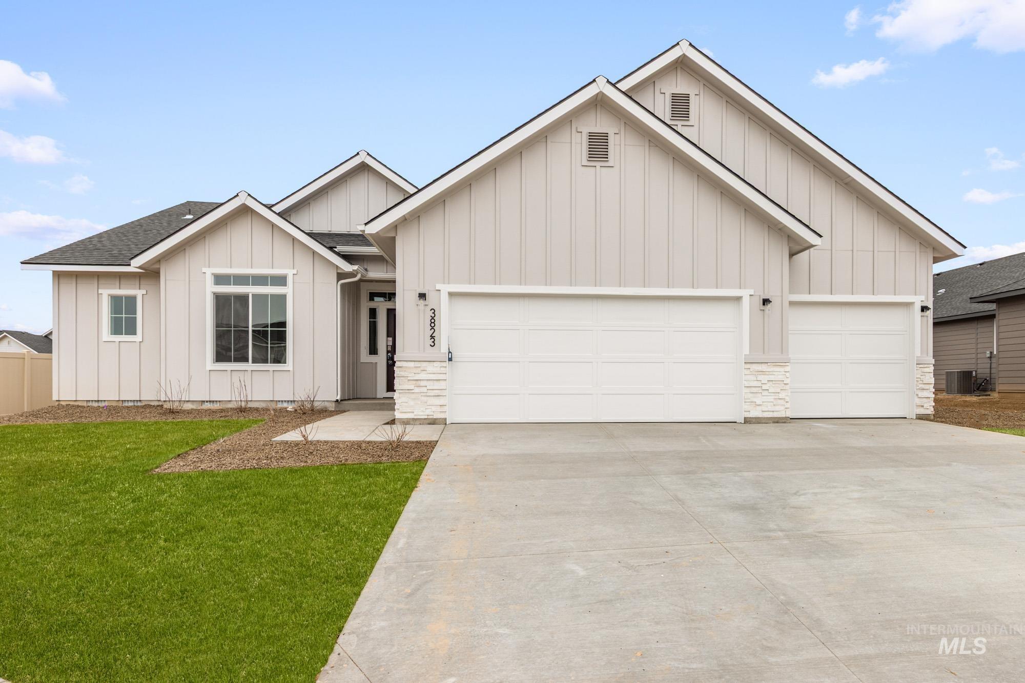 3823 E Jamestown Dr, Nampa, Idaho 83686, 4 Bedrooms, 2 Bathrooms, Residential For Sale, Price $489,990,MLS 98968420