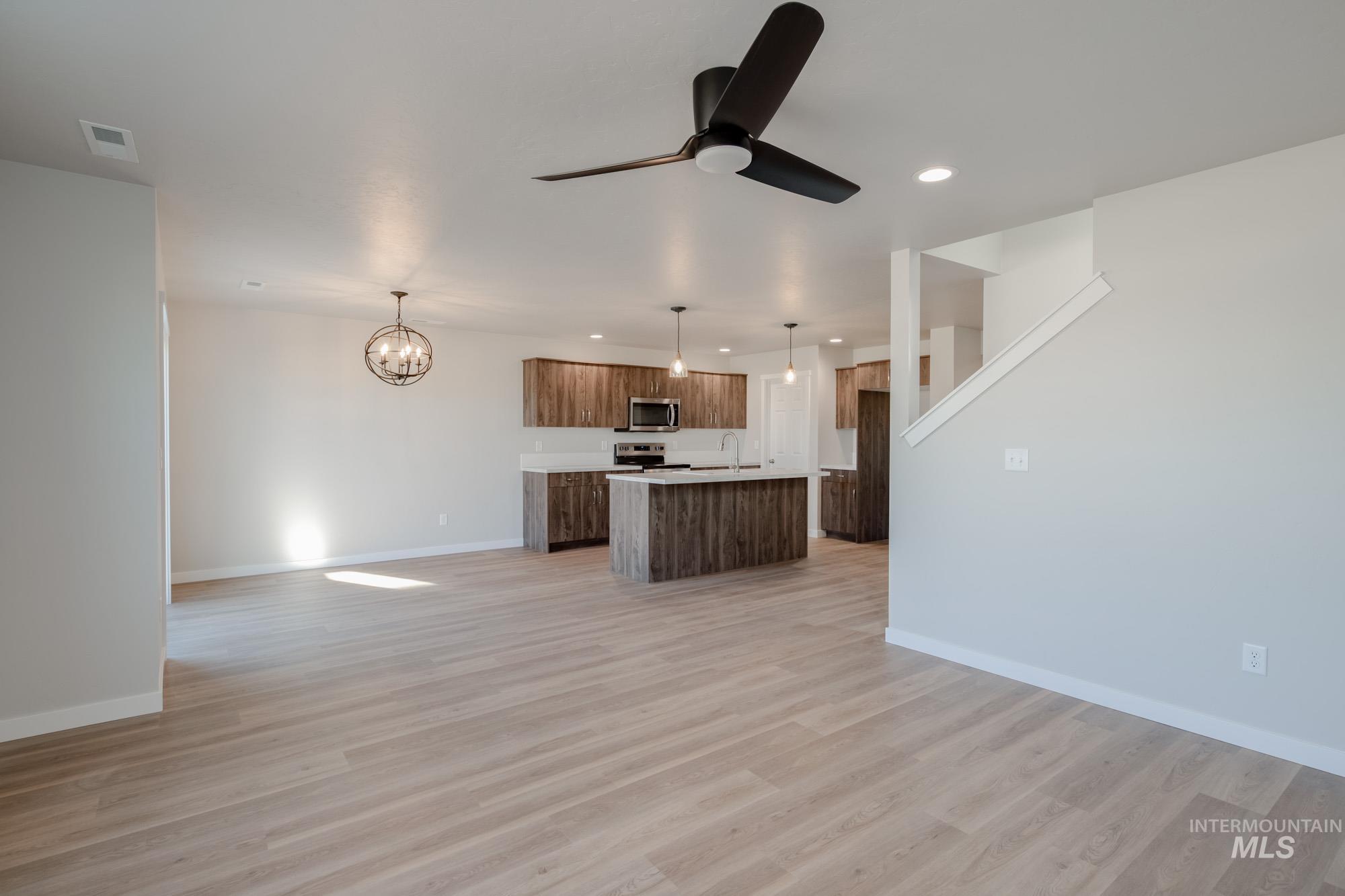 3019 S Maple Ranch Way, Nampa, Idaho 83686, 3 Bedrooms, 2.5 Bathrooms, Residential For Sale, Price $403,990,MLS 98968423