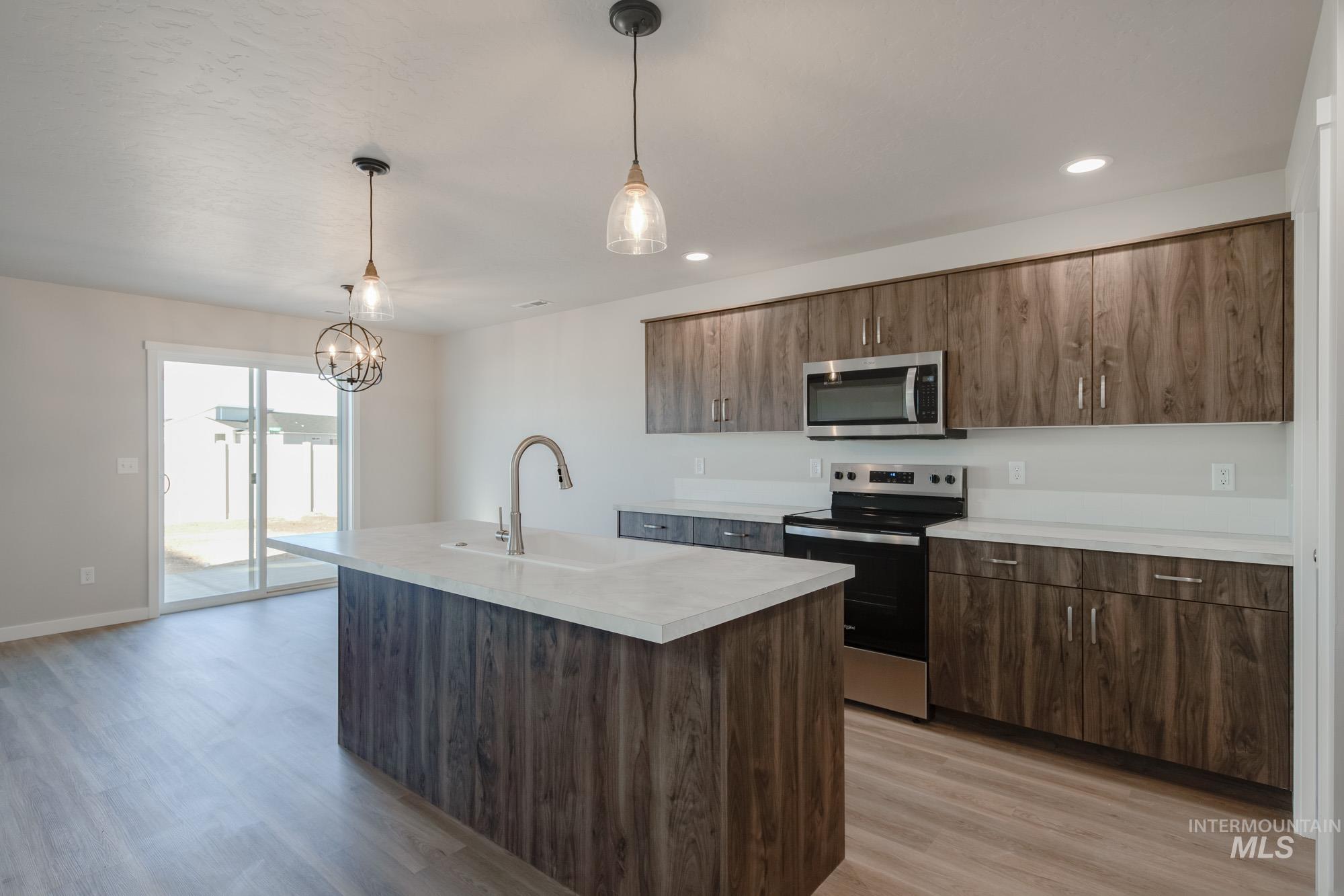 3019 S Maple Ranch Way, Nampa, Idaho 83686, 3 Bedrooms, 2.5 Bathrooms, Residential For Sale, Price $403,990,MLS 98968423